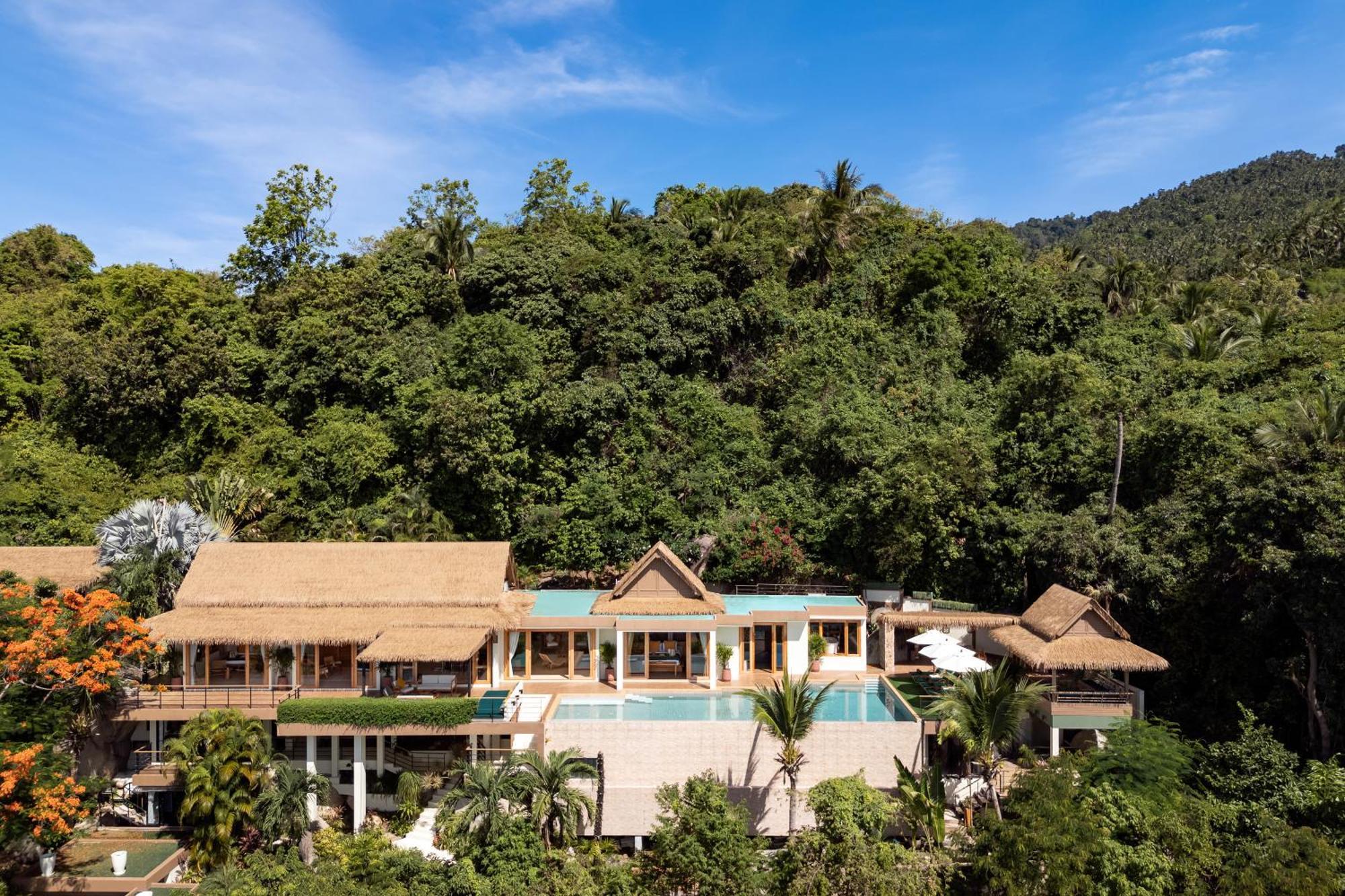 Three-Bedroom Villa with Sea View