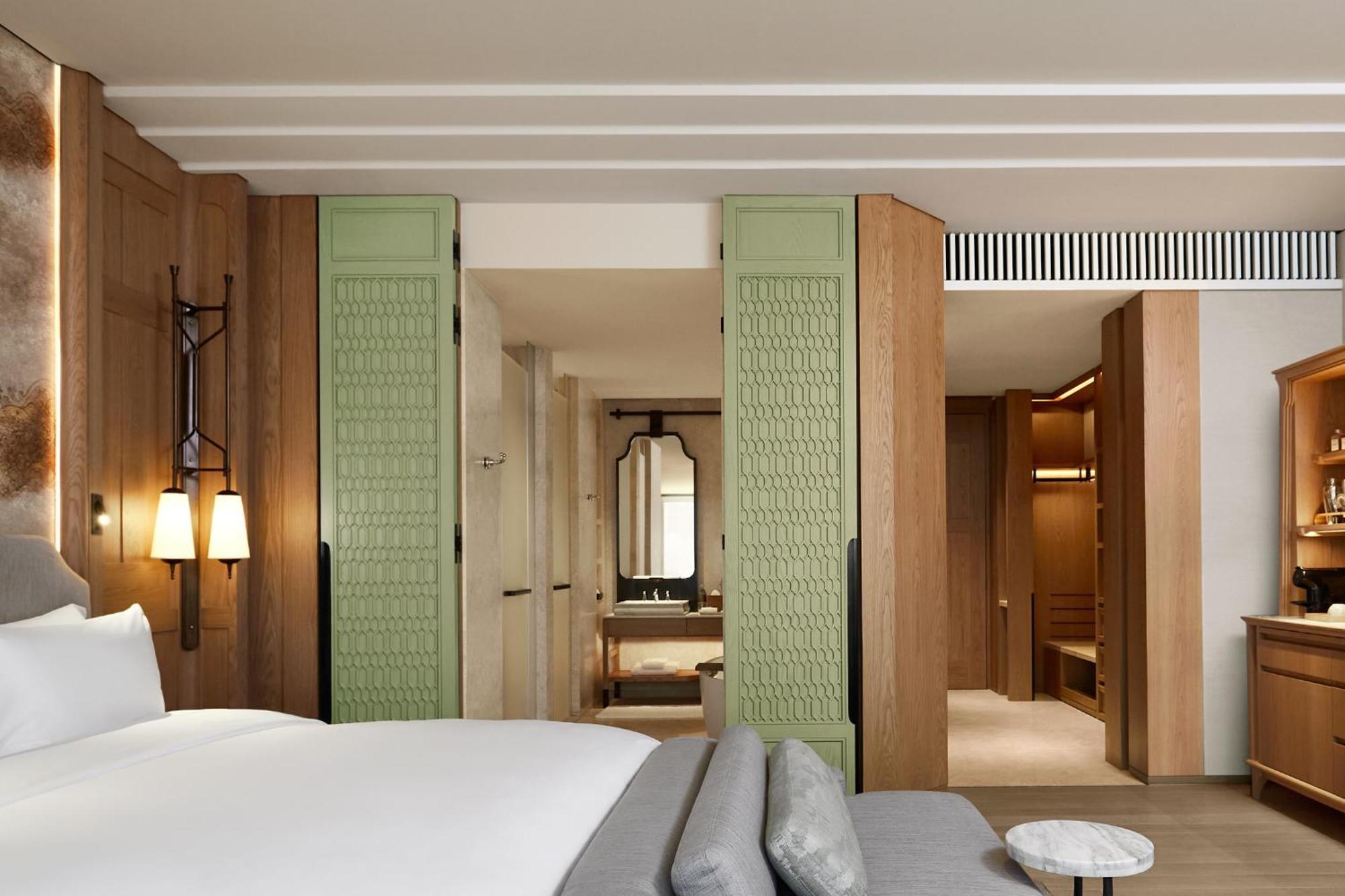 Premier Corner Room with Twin Beds,1608445754:JPEG
