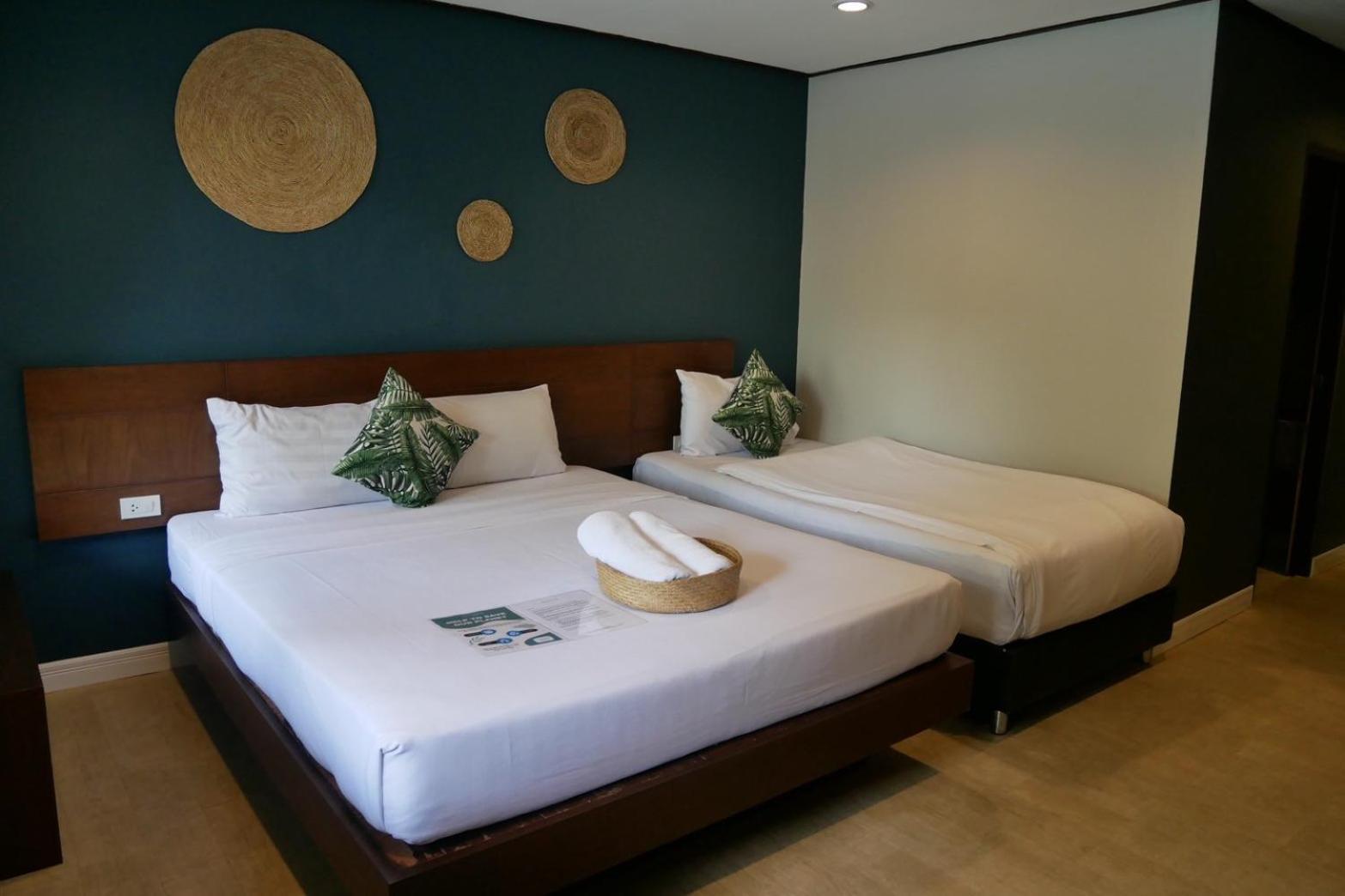 Standard Queen Room