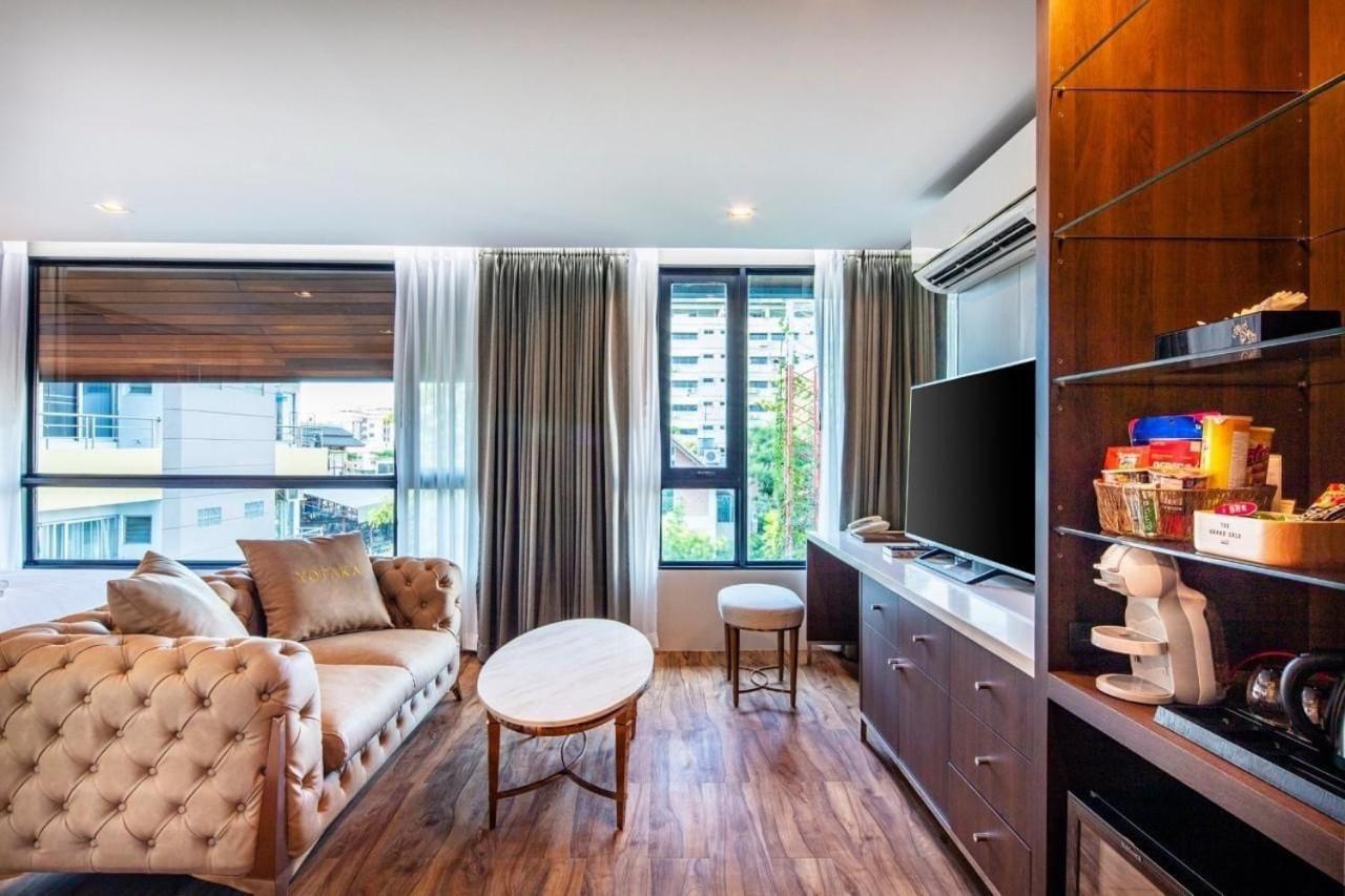 Standard King Room