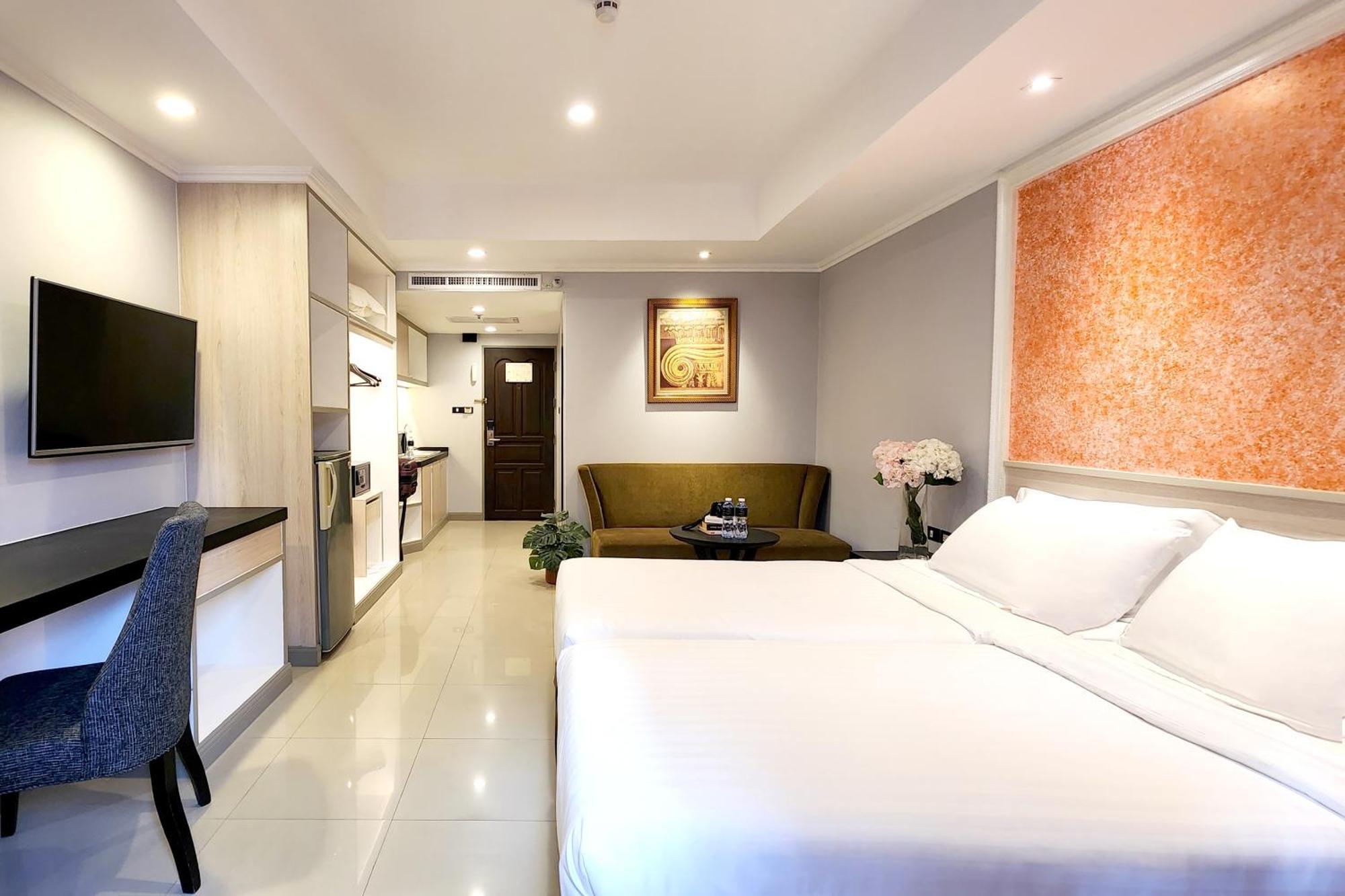 Deluxe Double or Twin Room