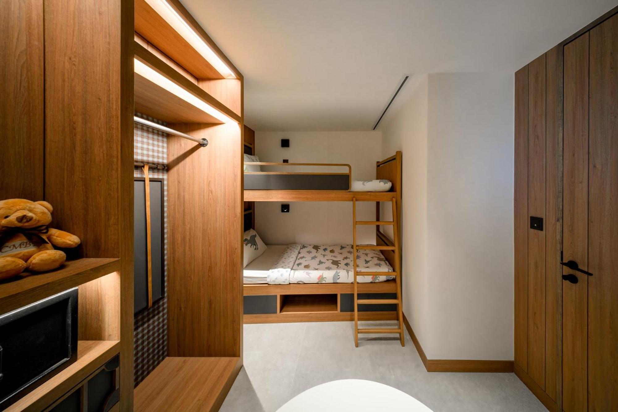 Mirage Family Suite King Bunk Bed,1602957080:JPEG