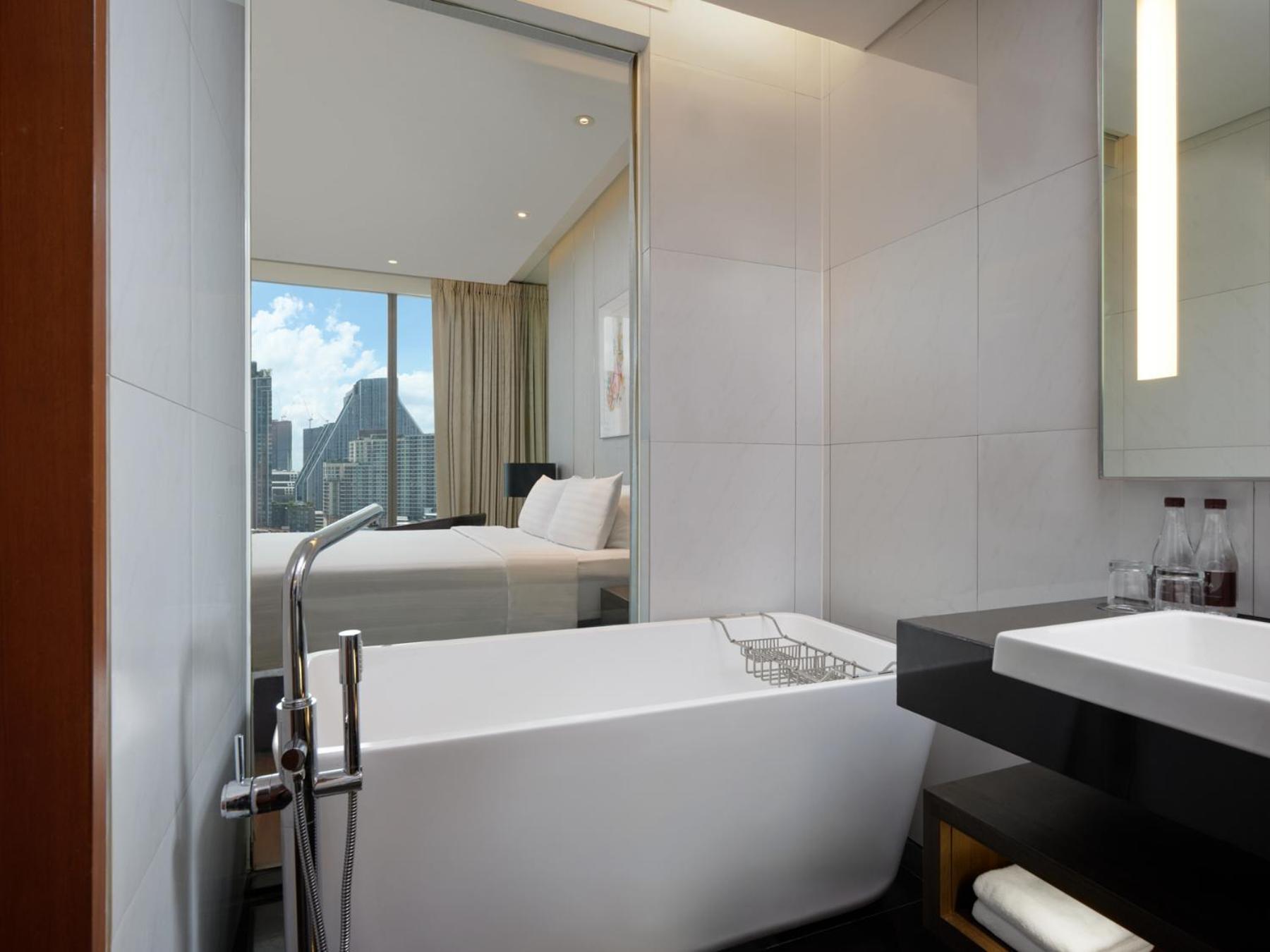 Club Double or Twin Room Lounge Access