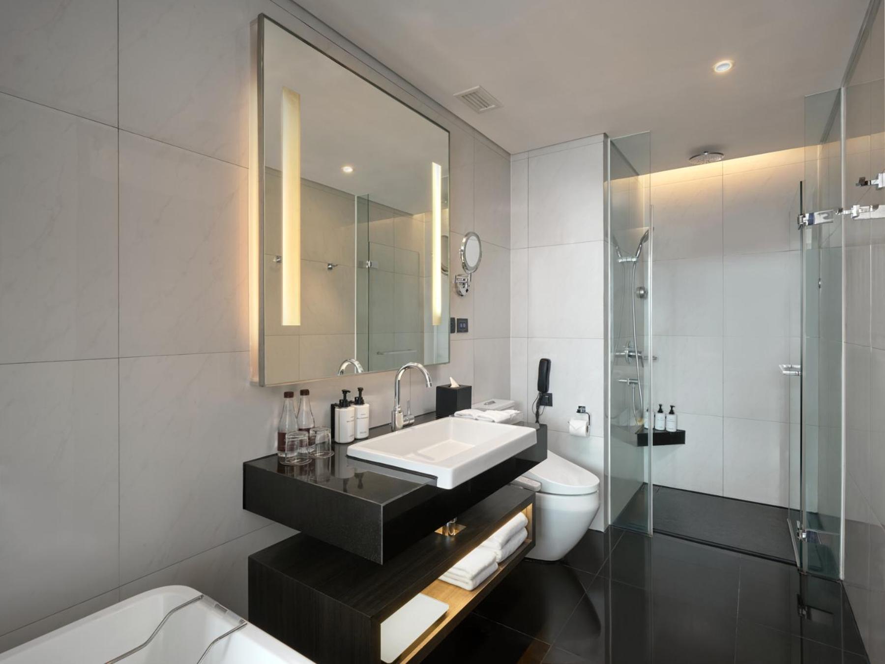 Club Double or Twin Room Lounge Access