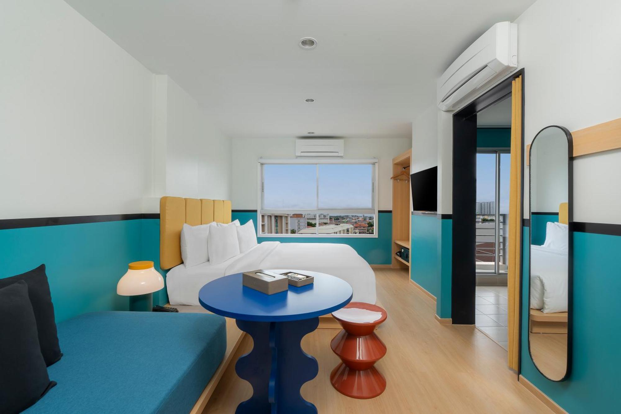 Deluxe King Room