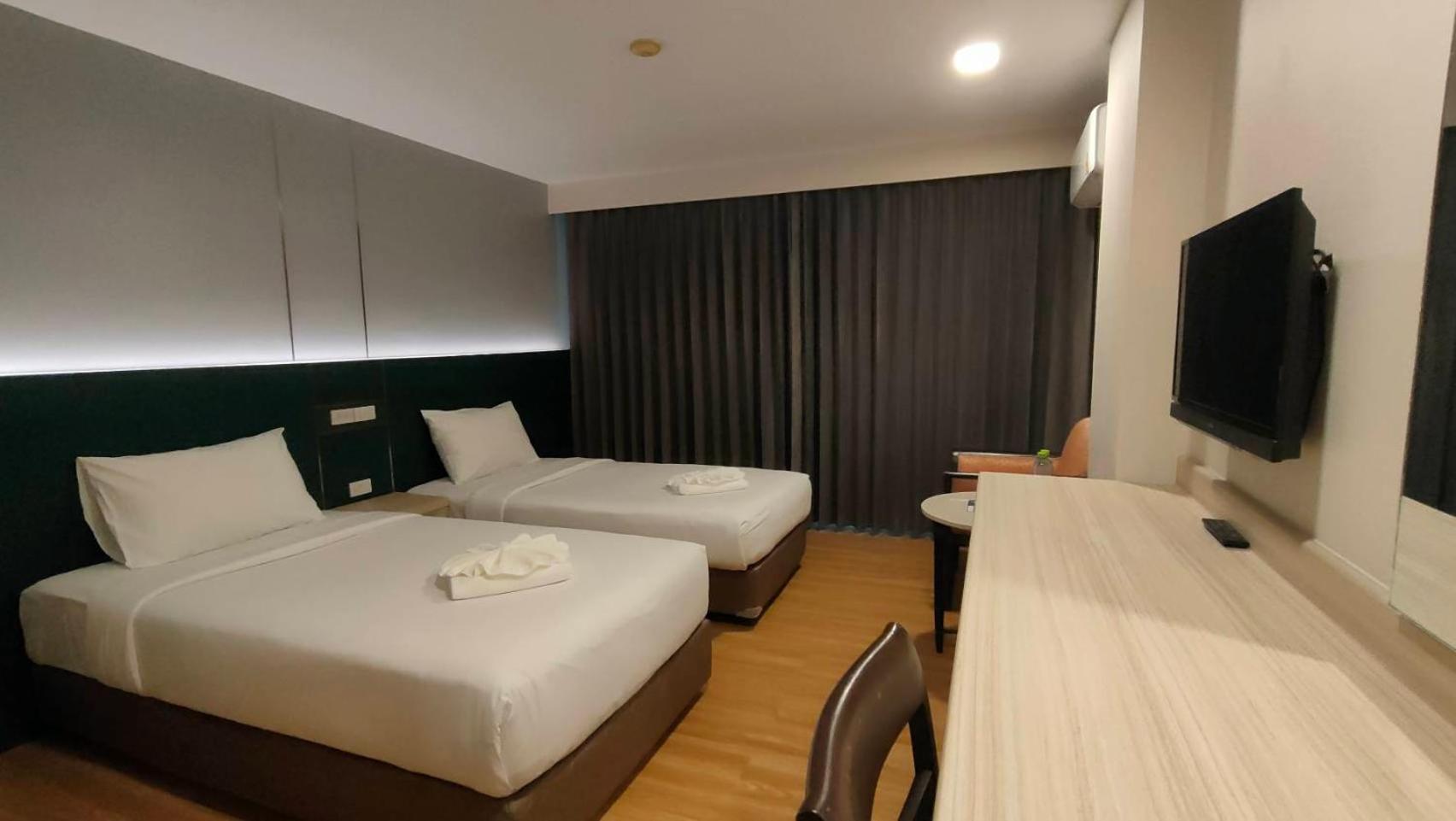 Deluxe Twin Room