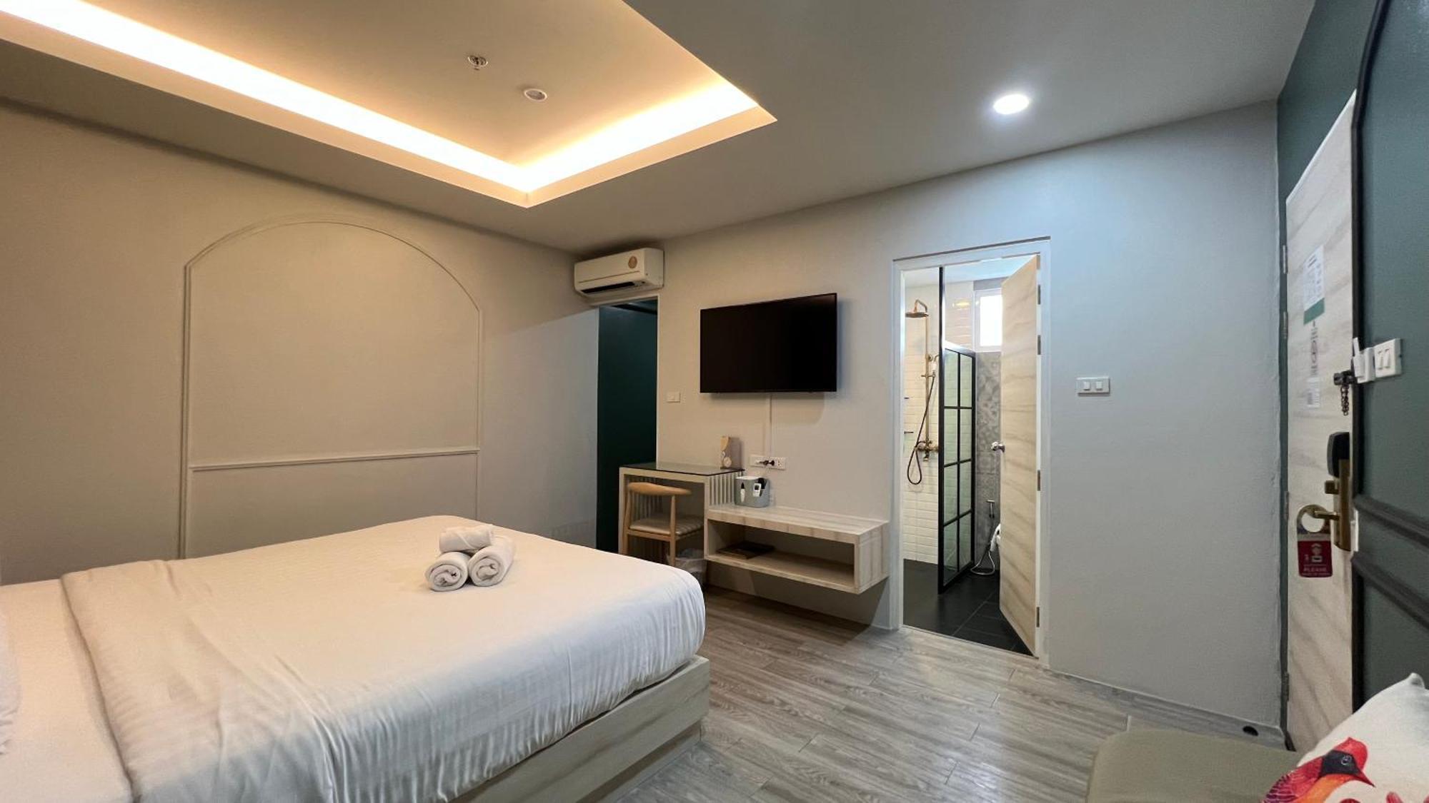 Superior Double Room,951069094:JPEG