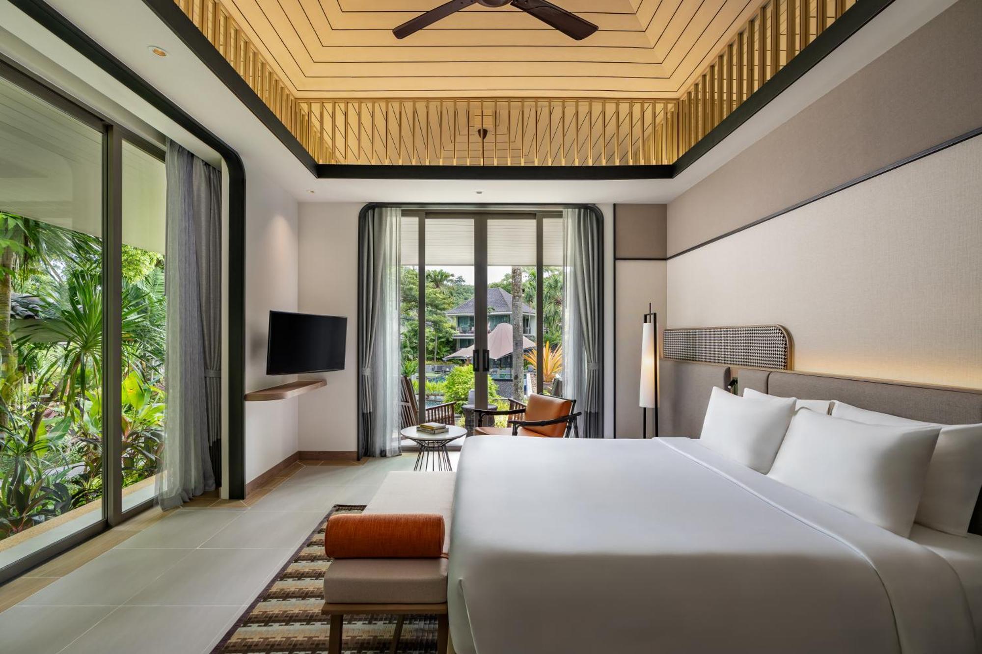 Horizon Large Double or Twin Room Garden View