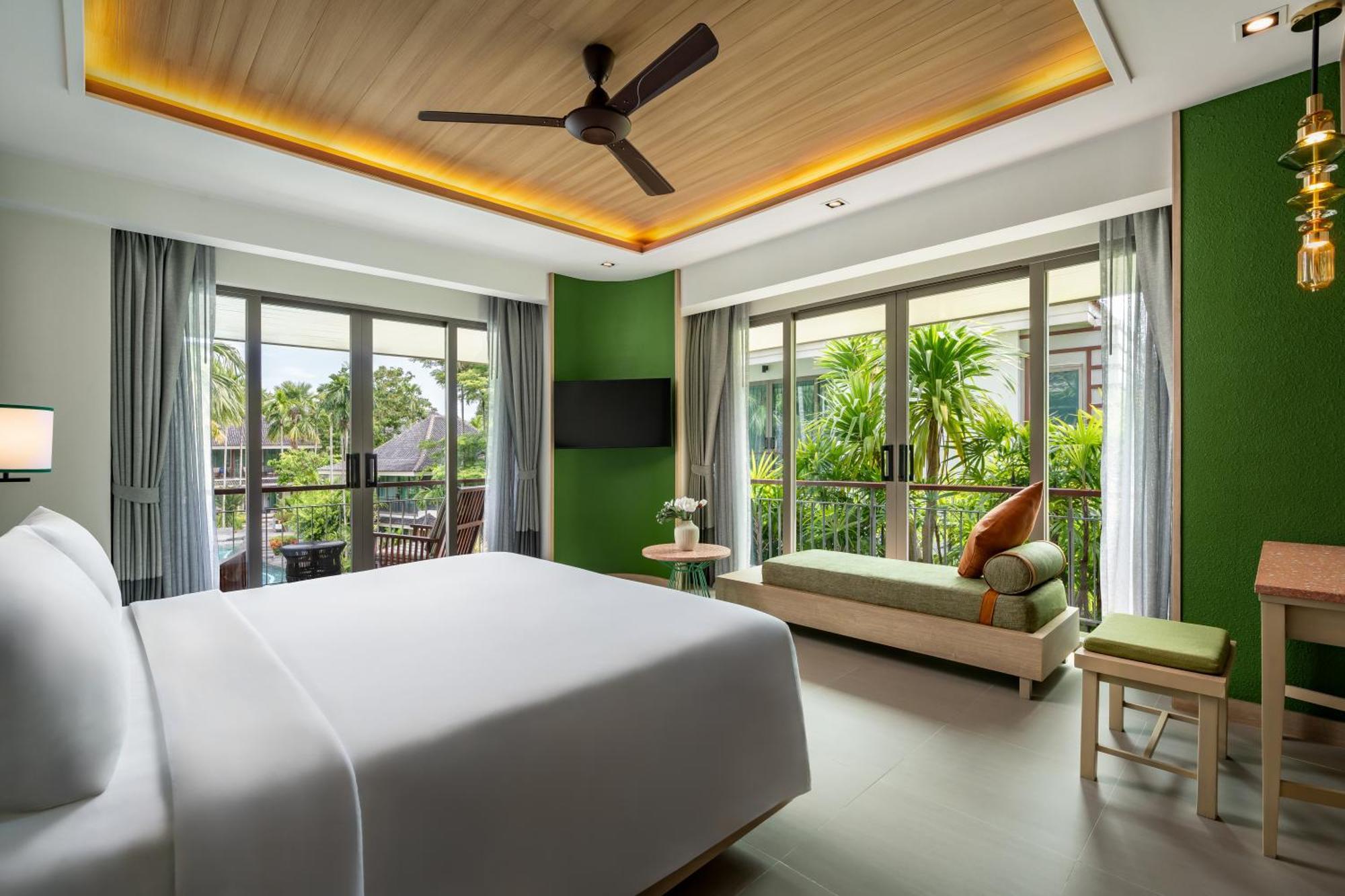 Superior Double or Twin Room Garden View
