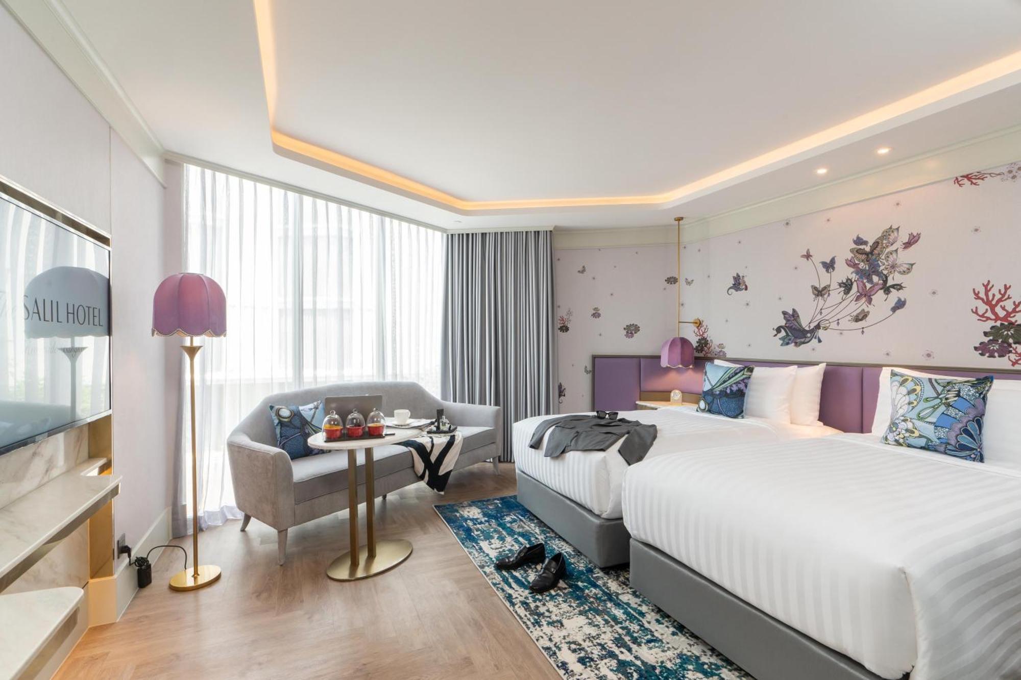 Deluxe Room River View
