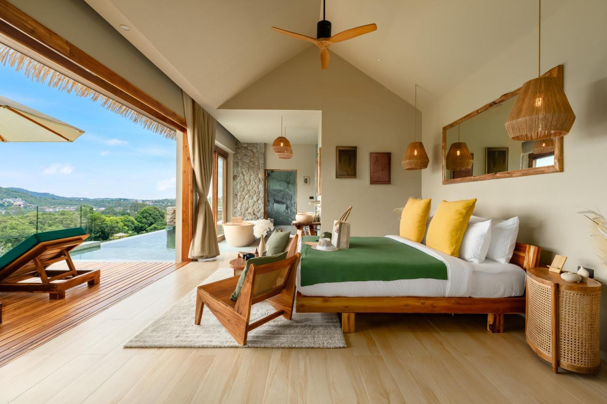 Family Room Lake View