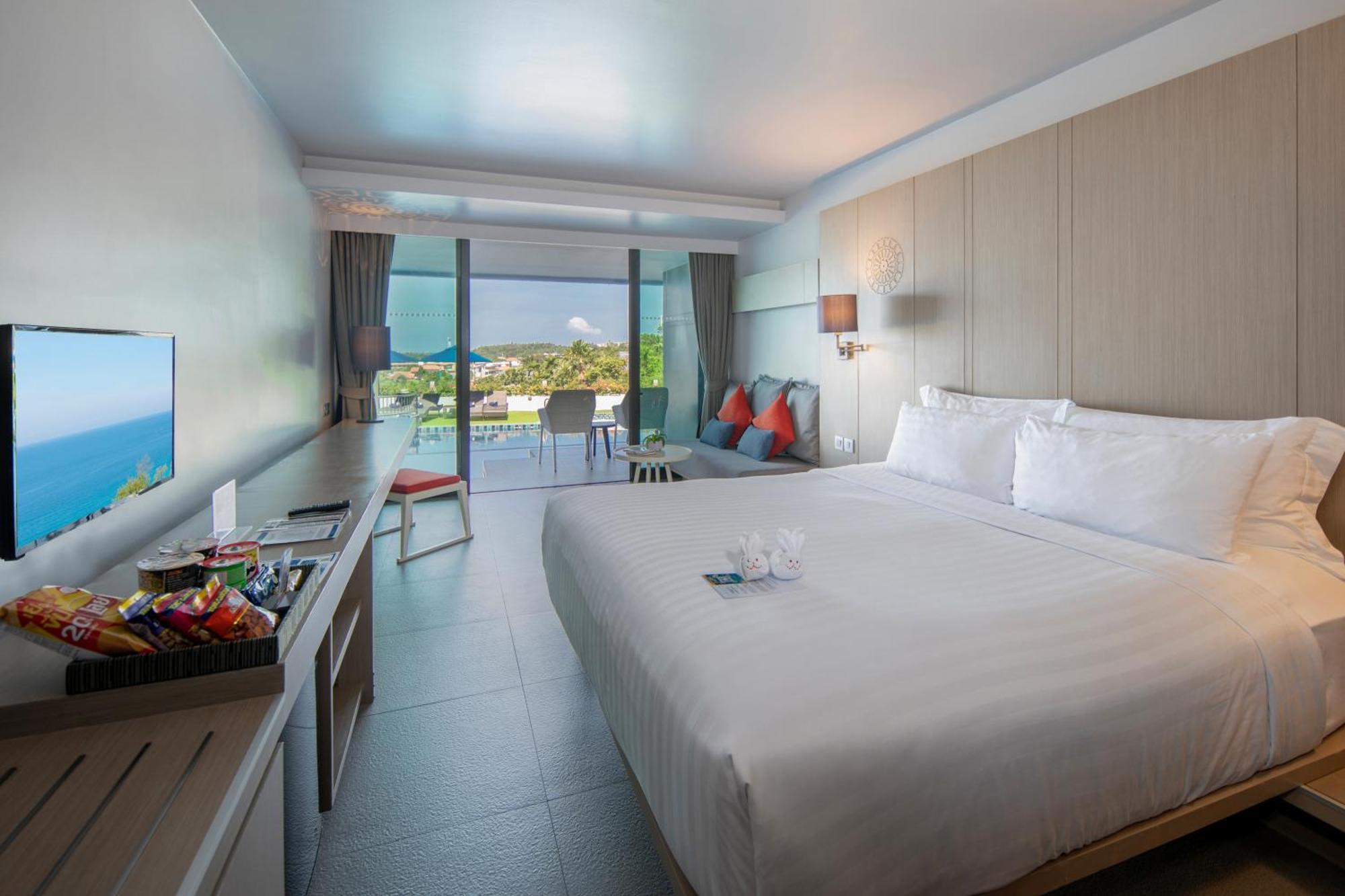 Superior Double Room Pool Access