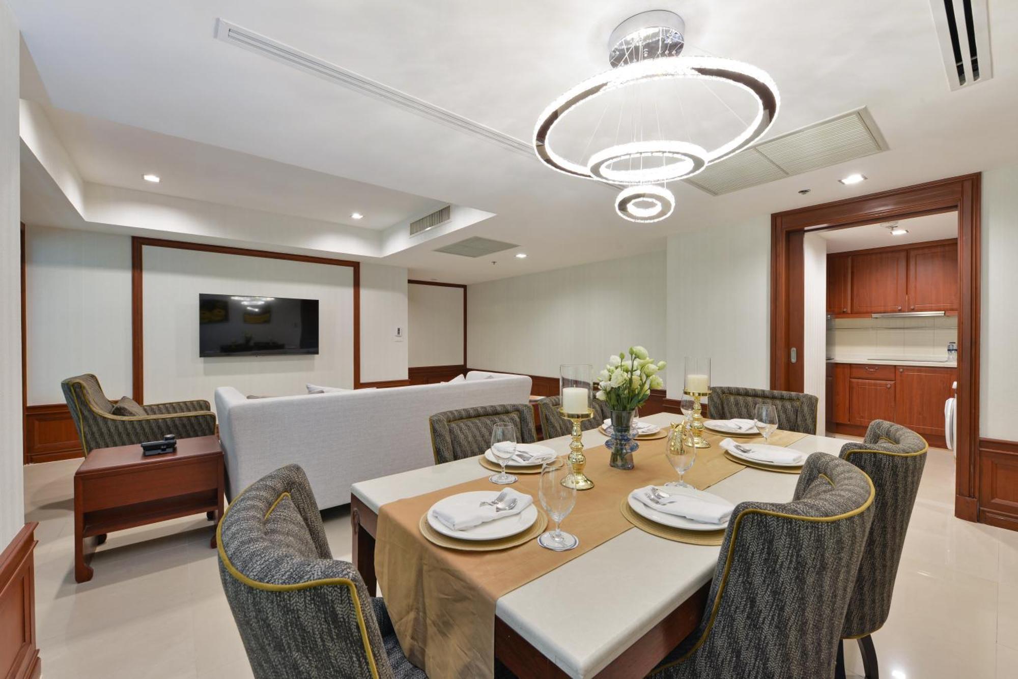 Two-Bedroom Premium Suite
