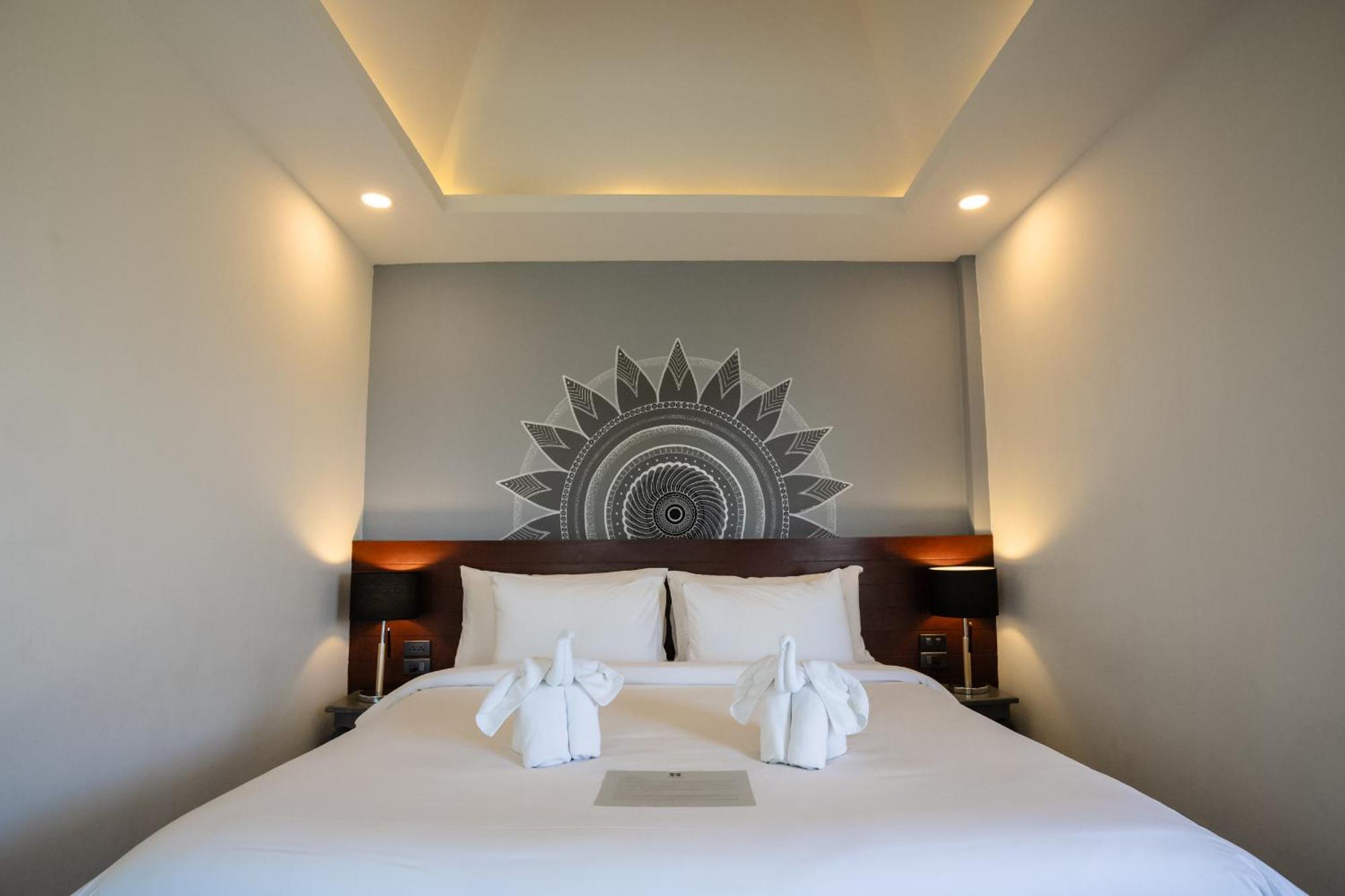 Double or Twin Room Partial Sea View Unlimited Yoga Class Access