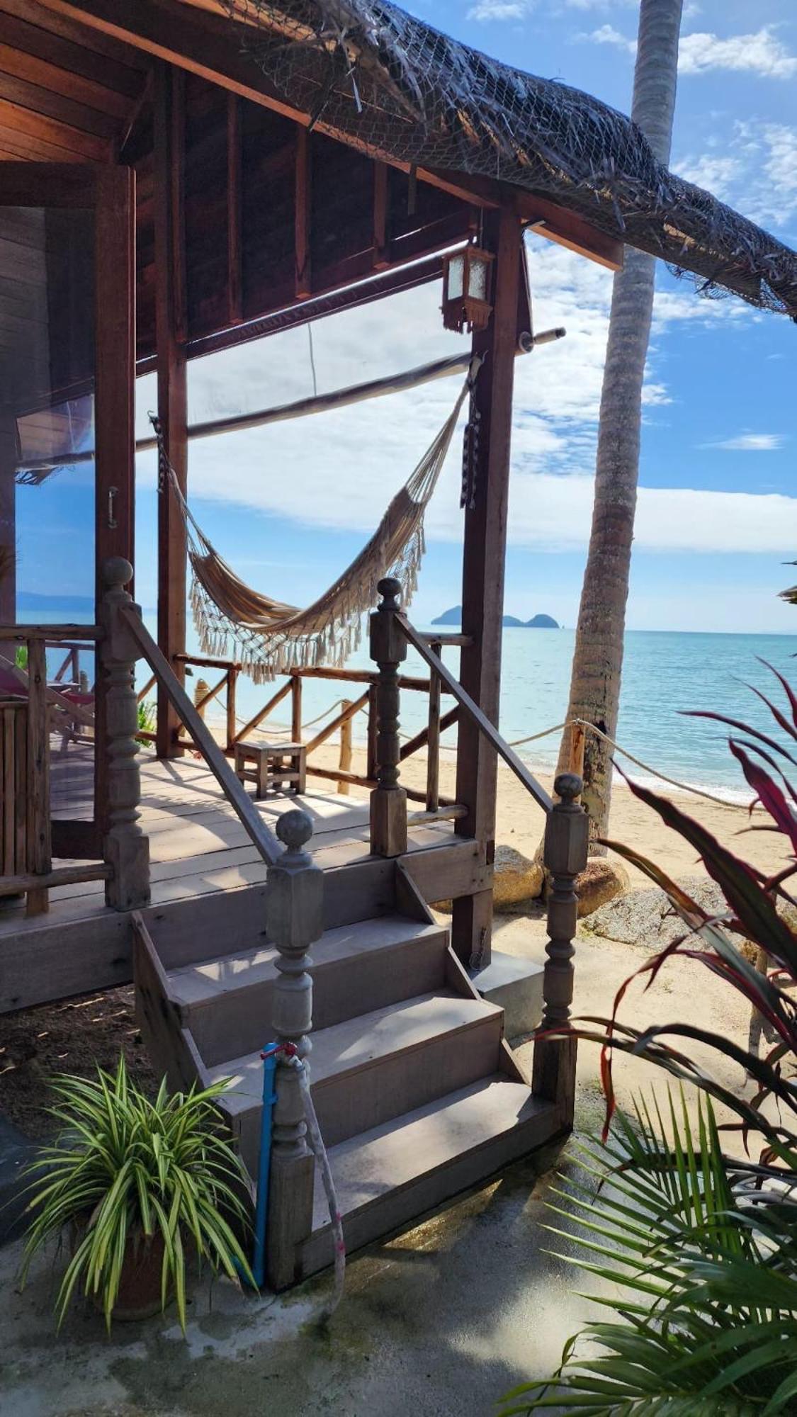 Bungalow Beach Front