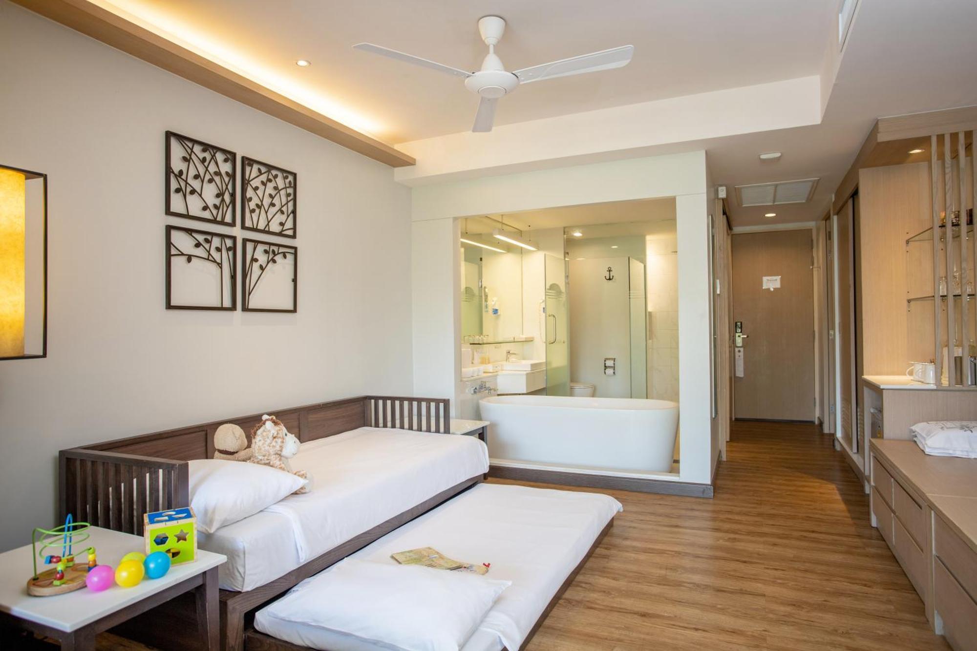 Grand Deluxe Bhuri Wing