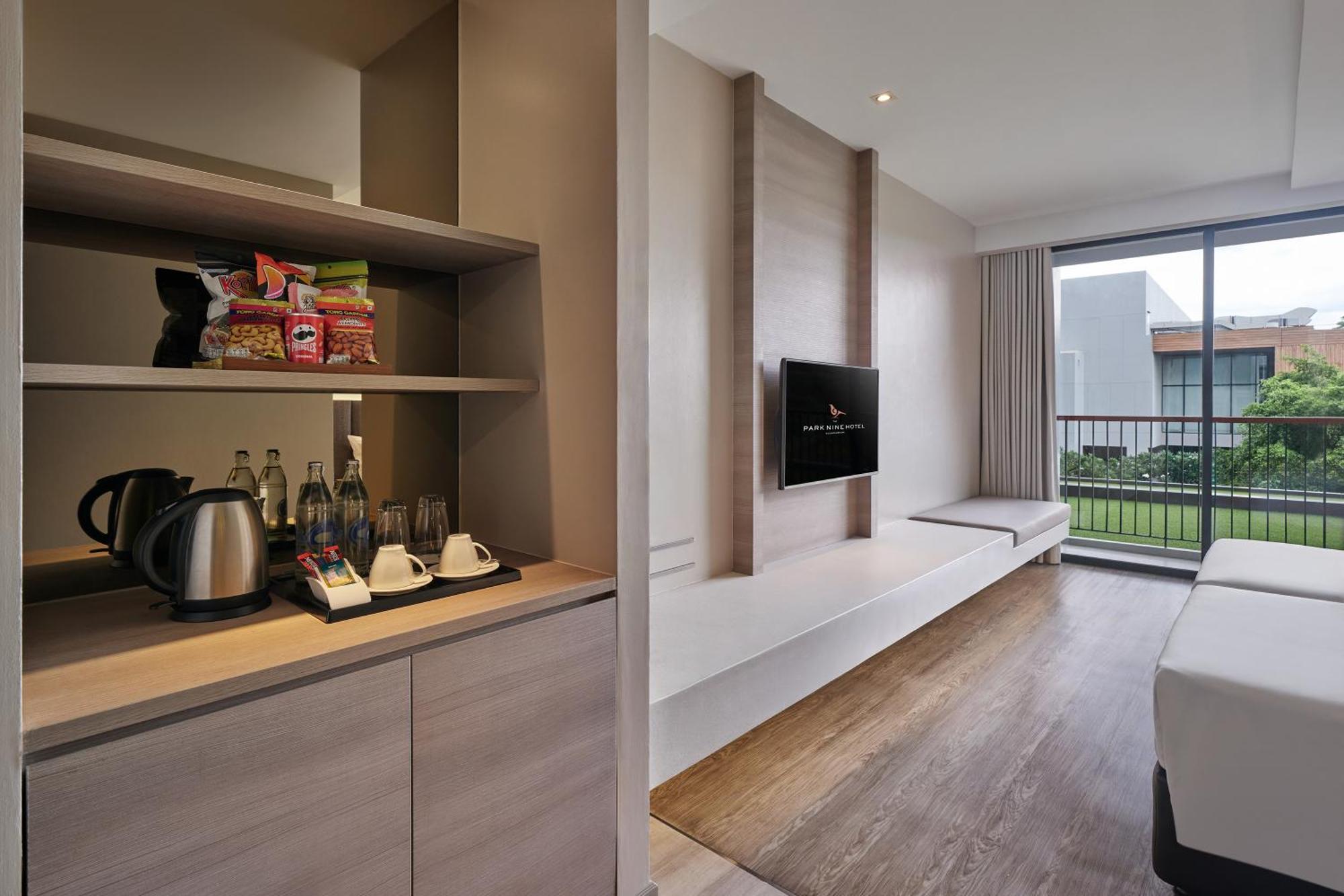 Deluxe King Room