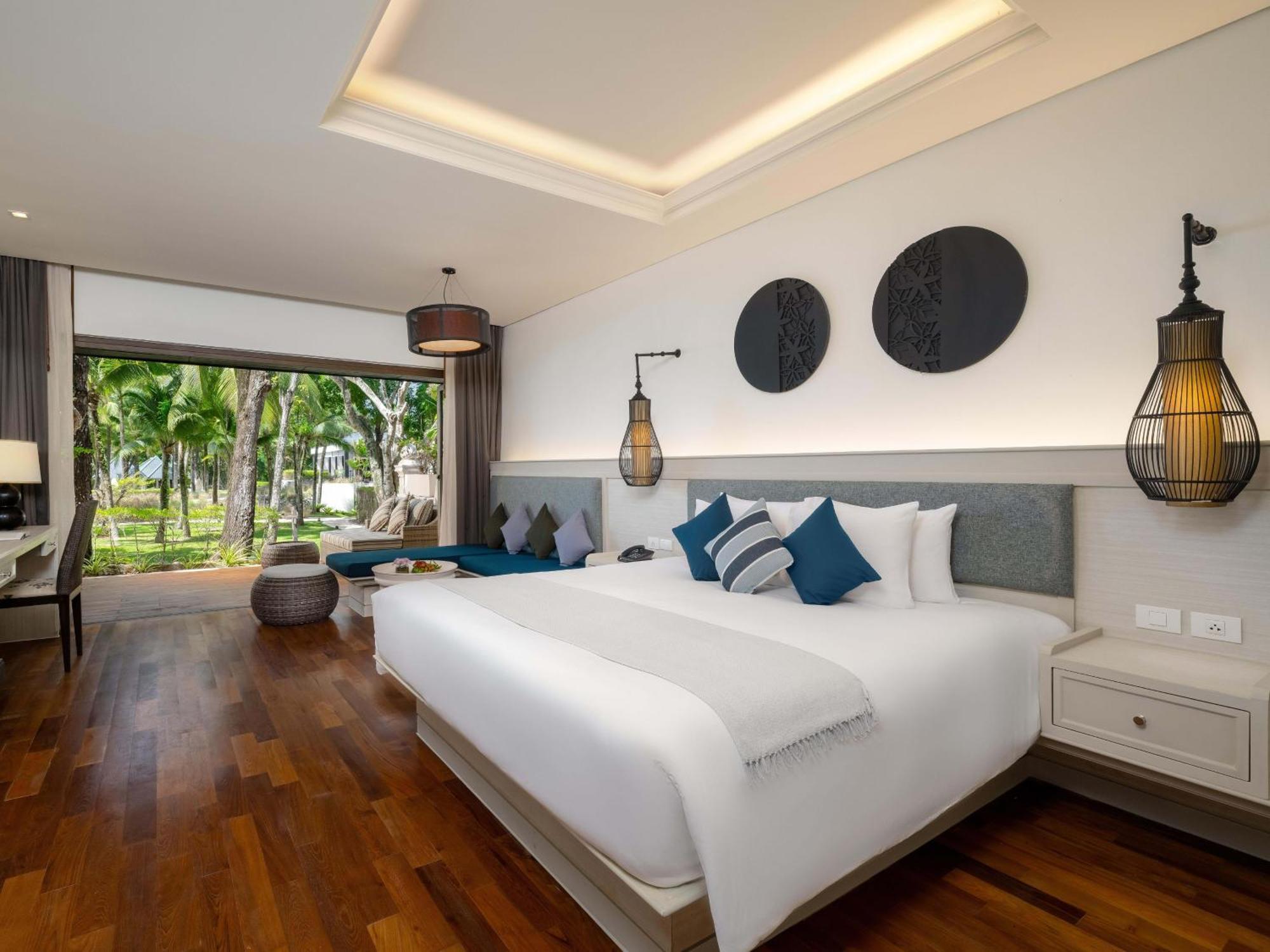 Garden Terrace Room