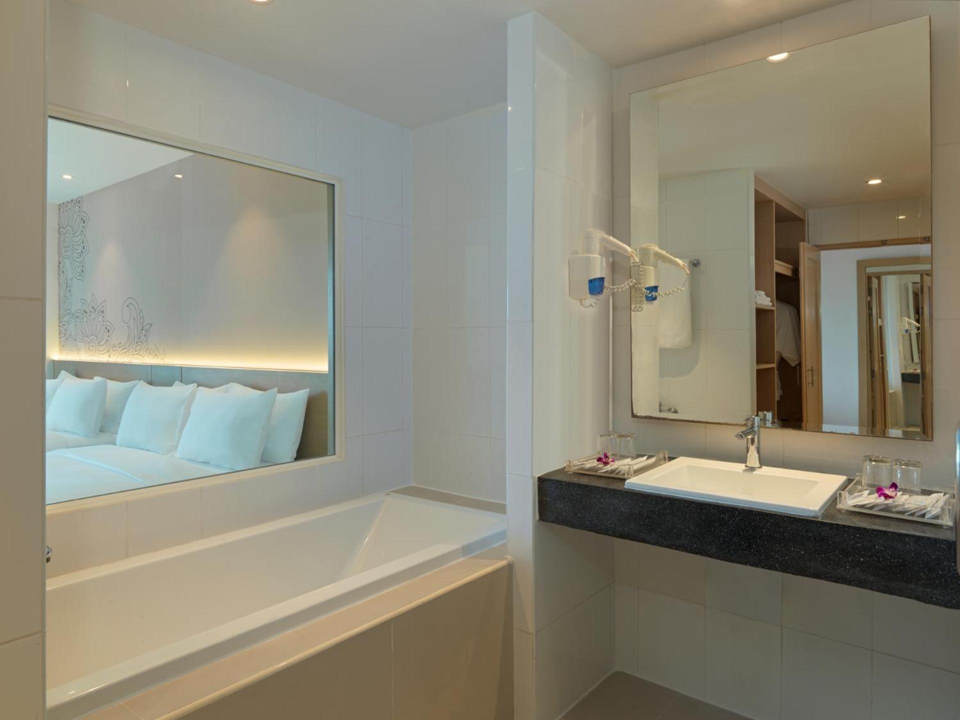 Grand Deluxe Room