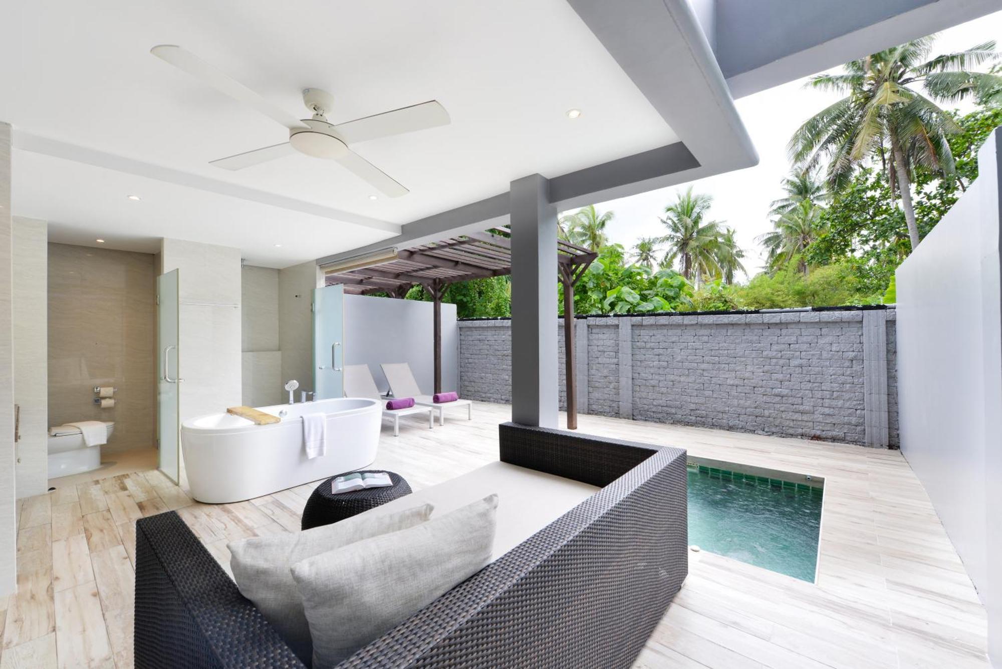 Private Pool Deluxe,1620989953:JPEG
