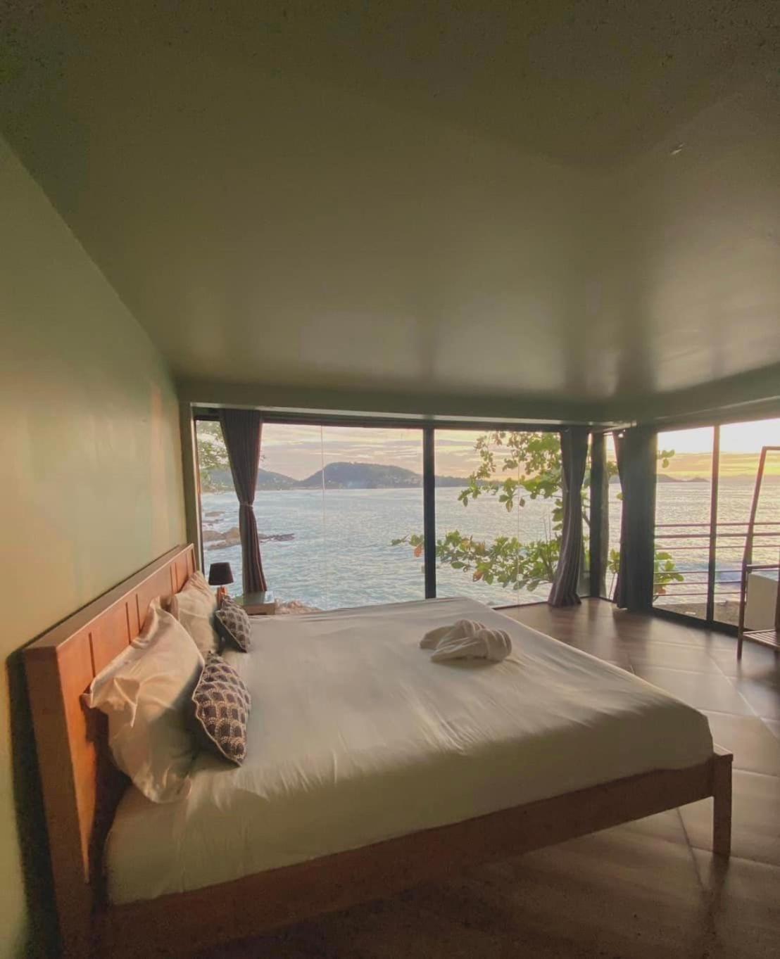 Deluxe Suite Sea View