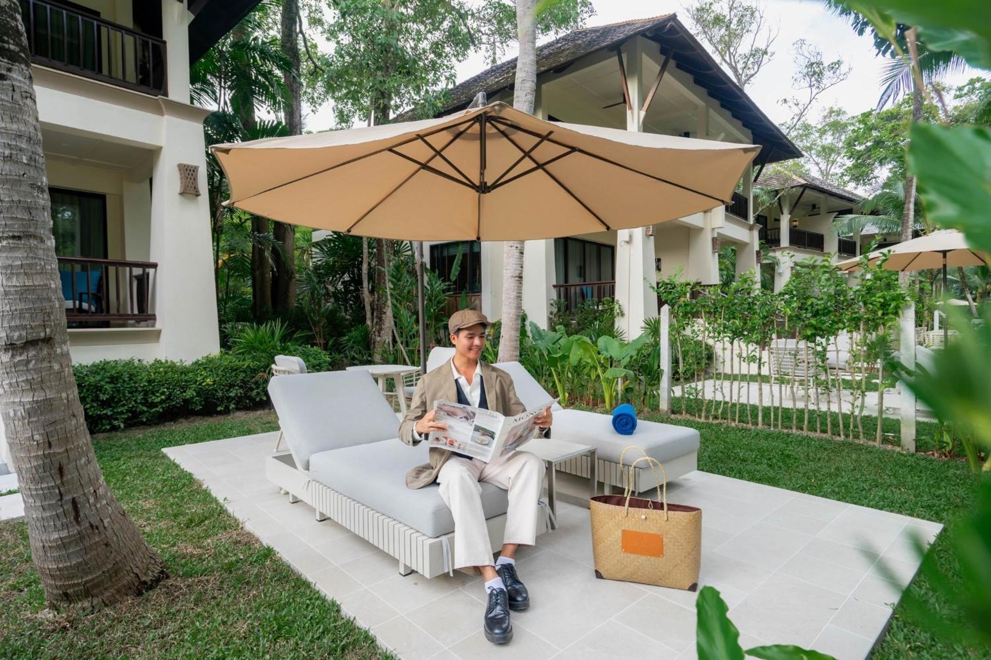 Deluxe Garden Pavilion King Room Lower Floor Airport Shuttle