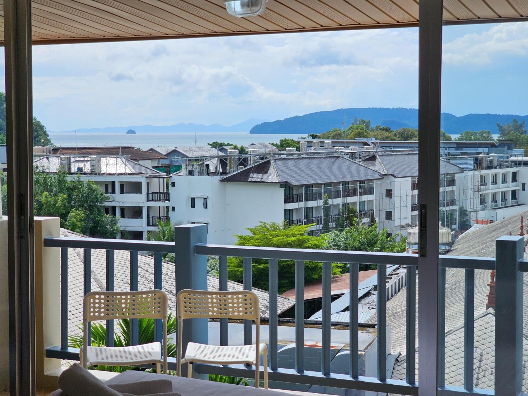 Twin Room with Sea View