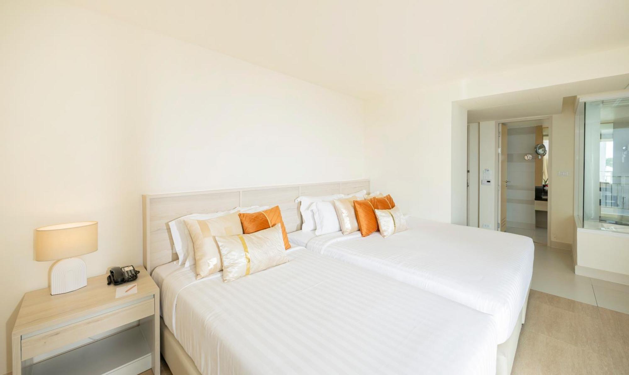 Deluxe Twin Room Sea View
