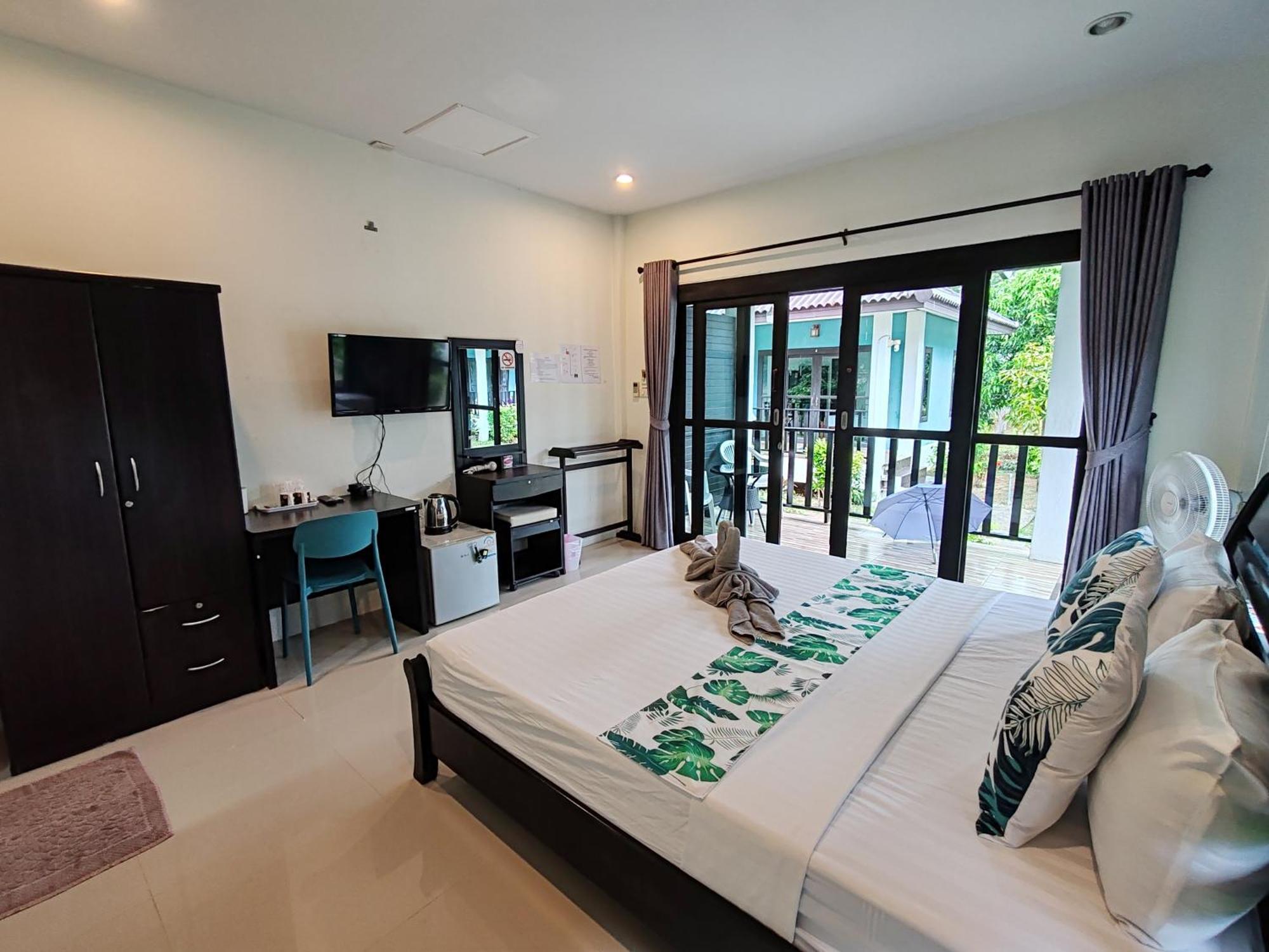 Standard King Room