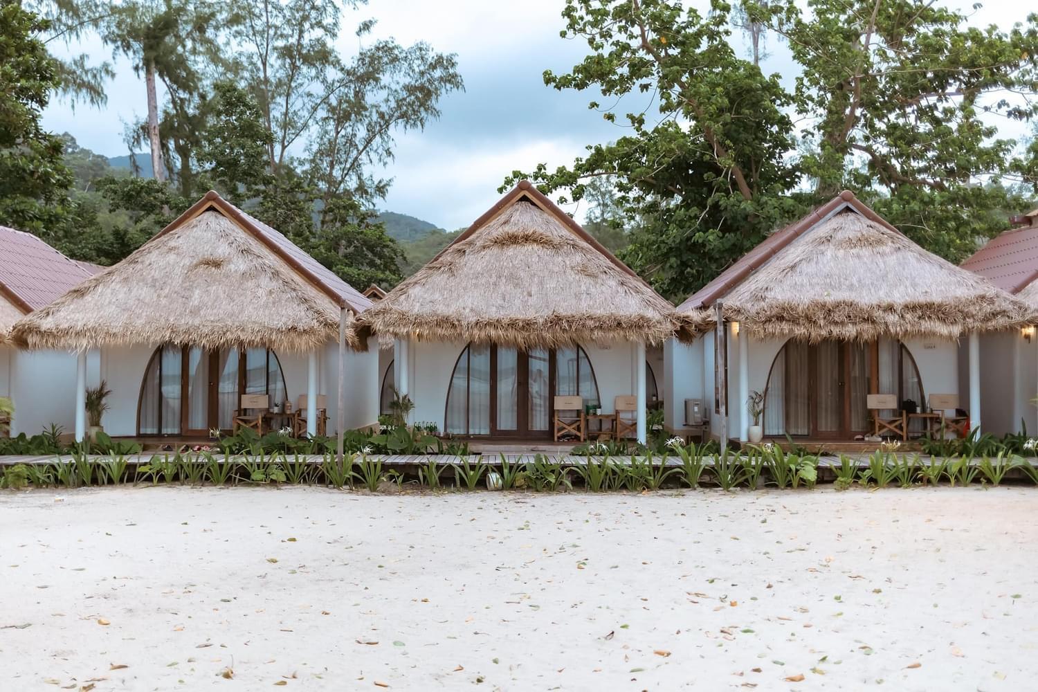 Bungalow Beach Front