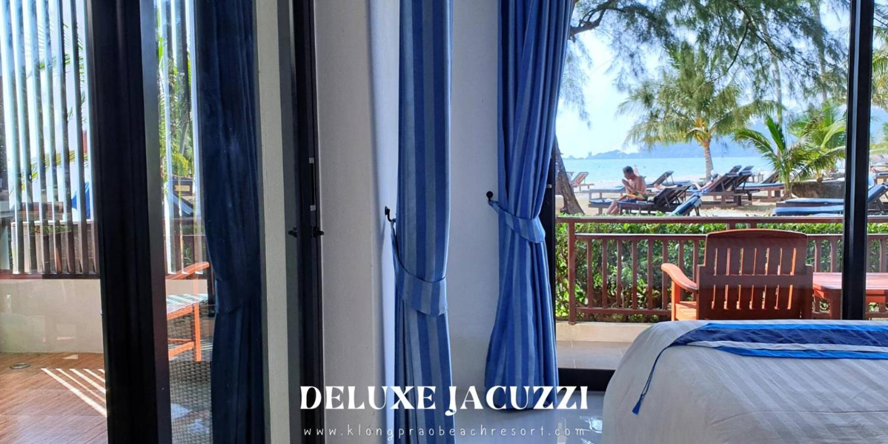 Deluxe Jacuzzi Room Sea View