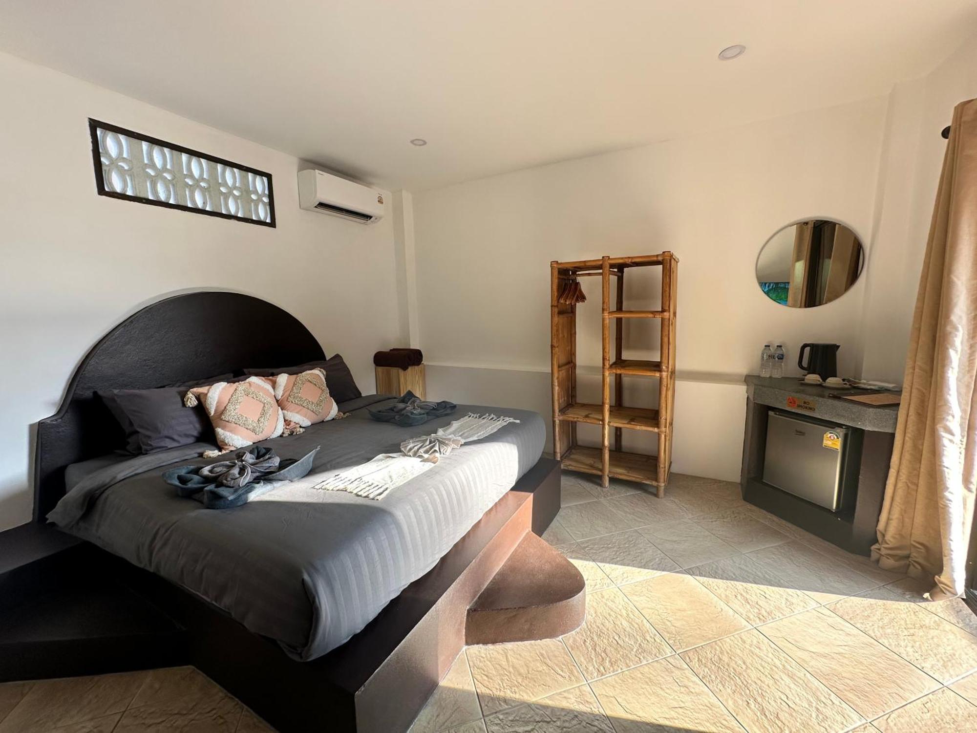 Double Room with Pool View