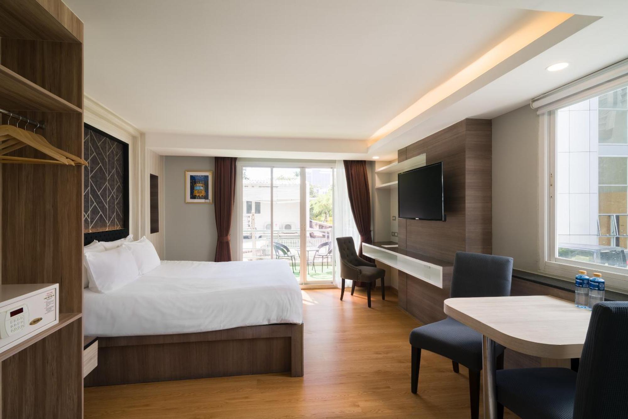 Premier Studio with Terrace