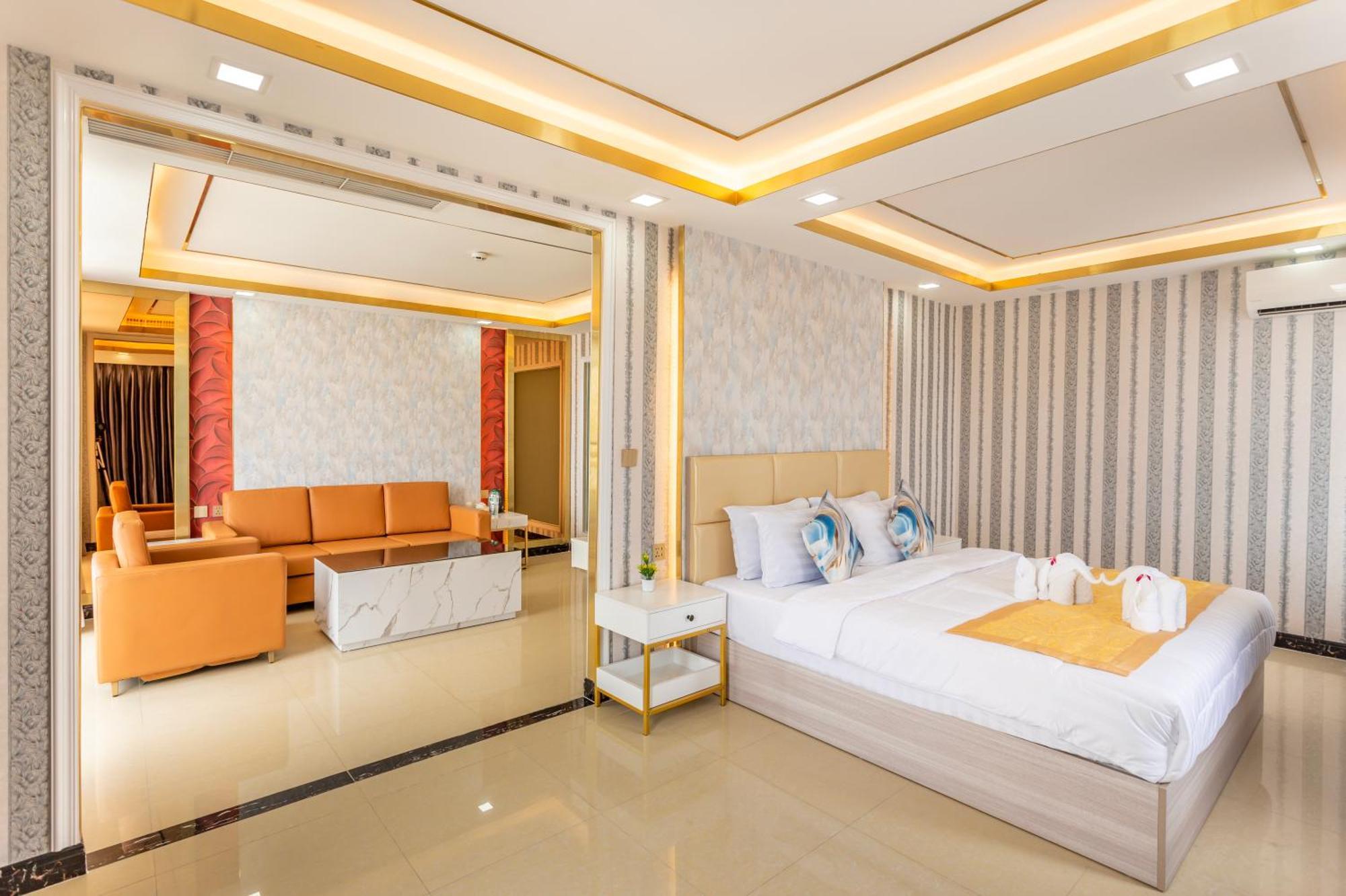 Suite with Pool View,1634360587:JPEG