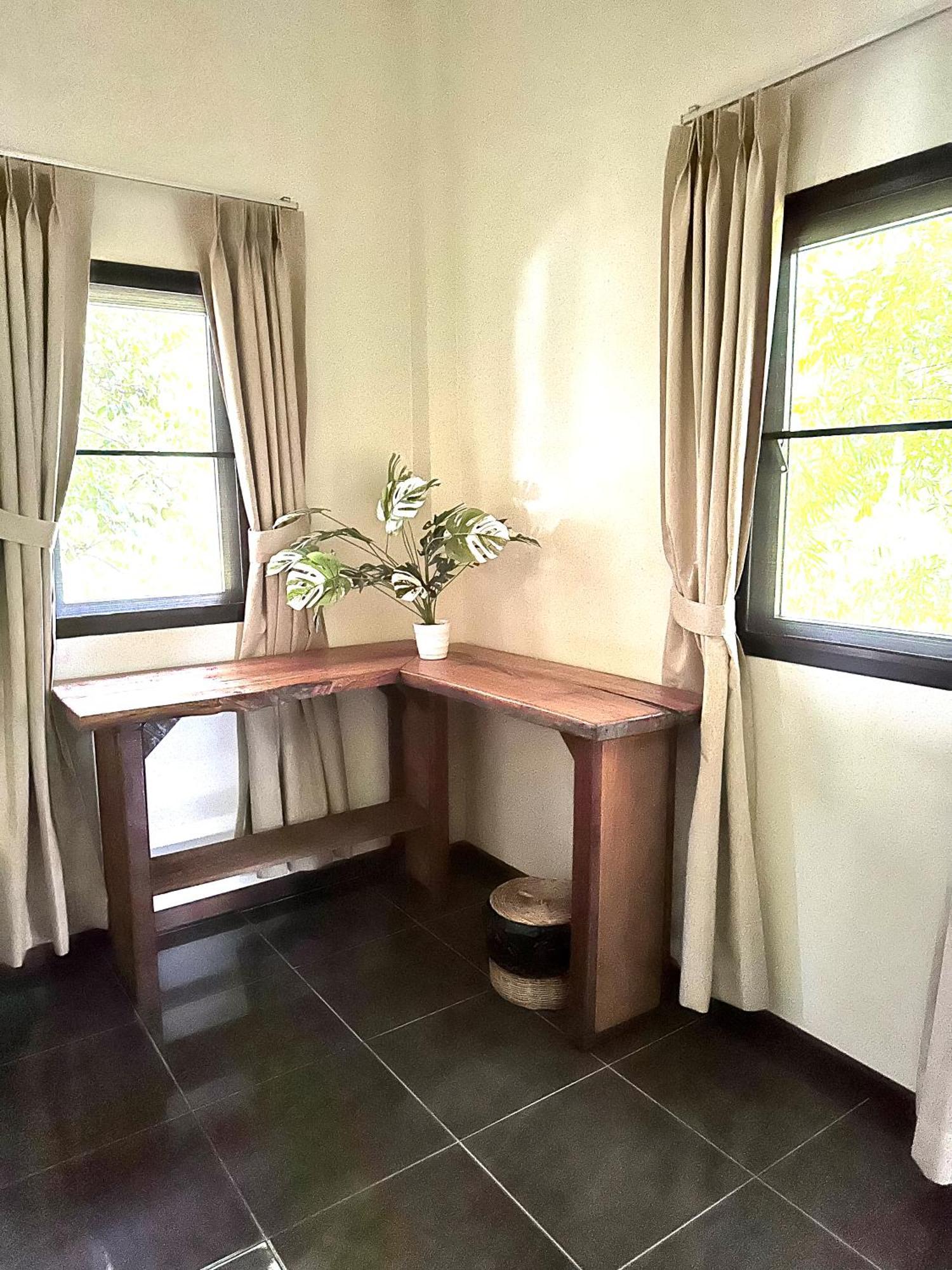 Chambre Double avec Salle de Bains Commune