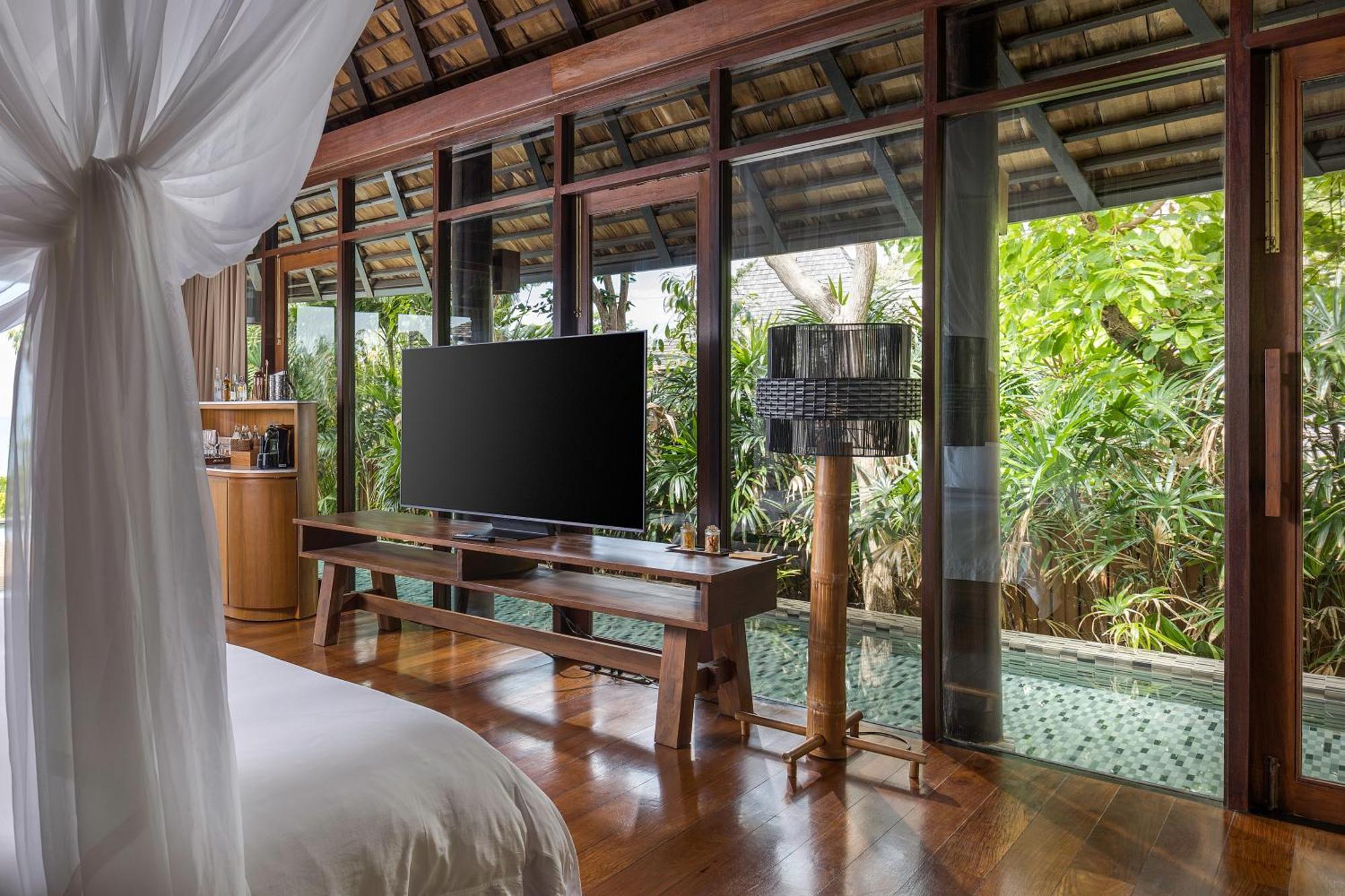 Pool Villa Partial Ocean View