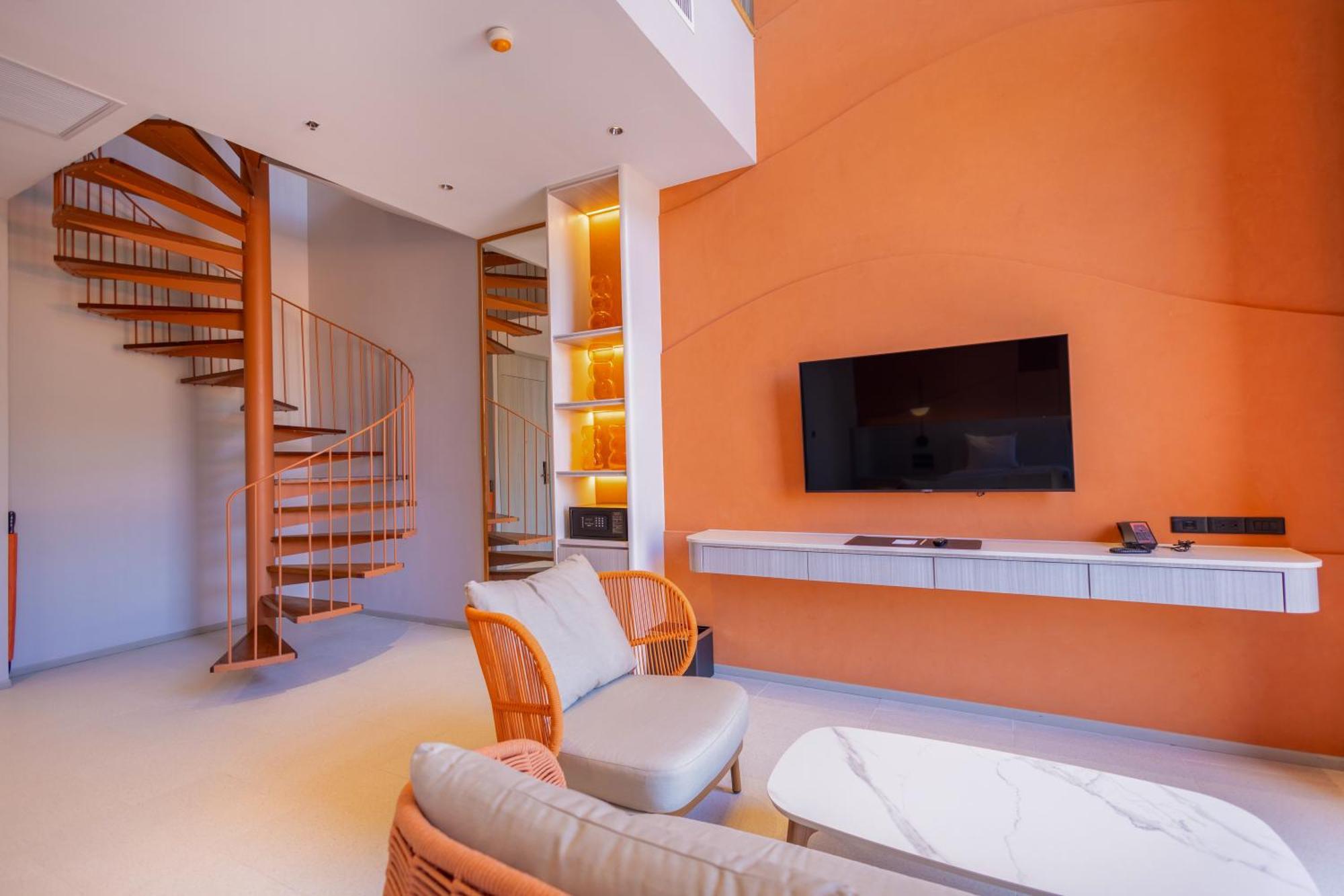Duplex Suite 2 Bedroom Pool Access