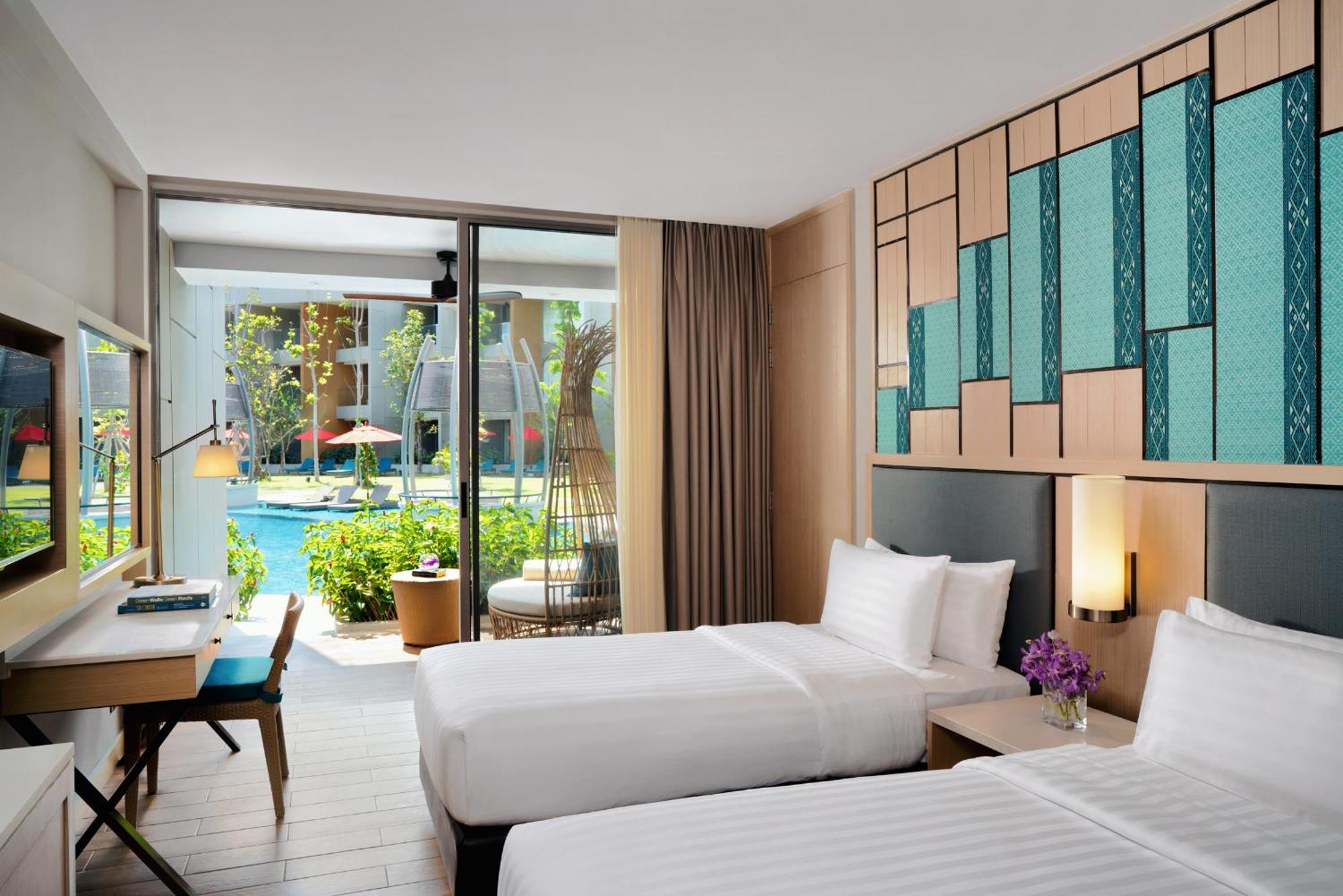 AVANI Deluxe Pool Access Room