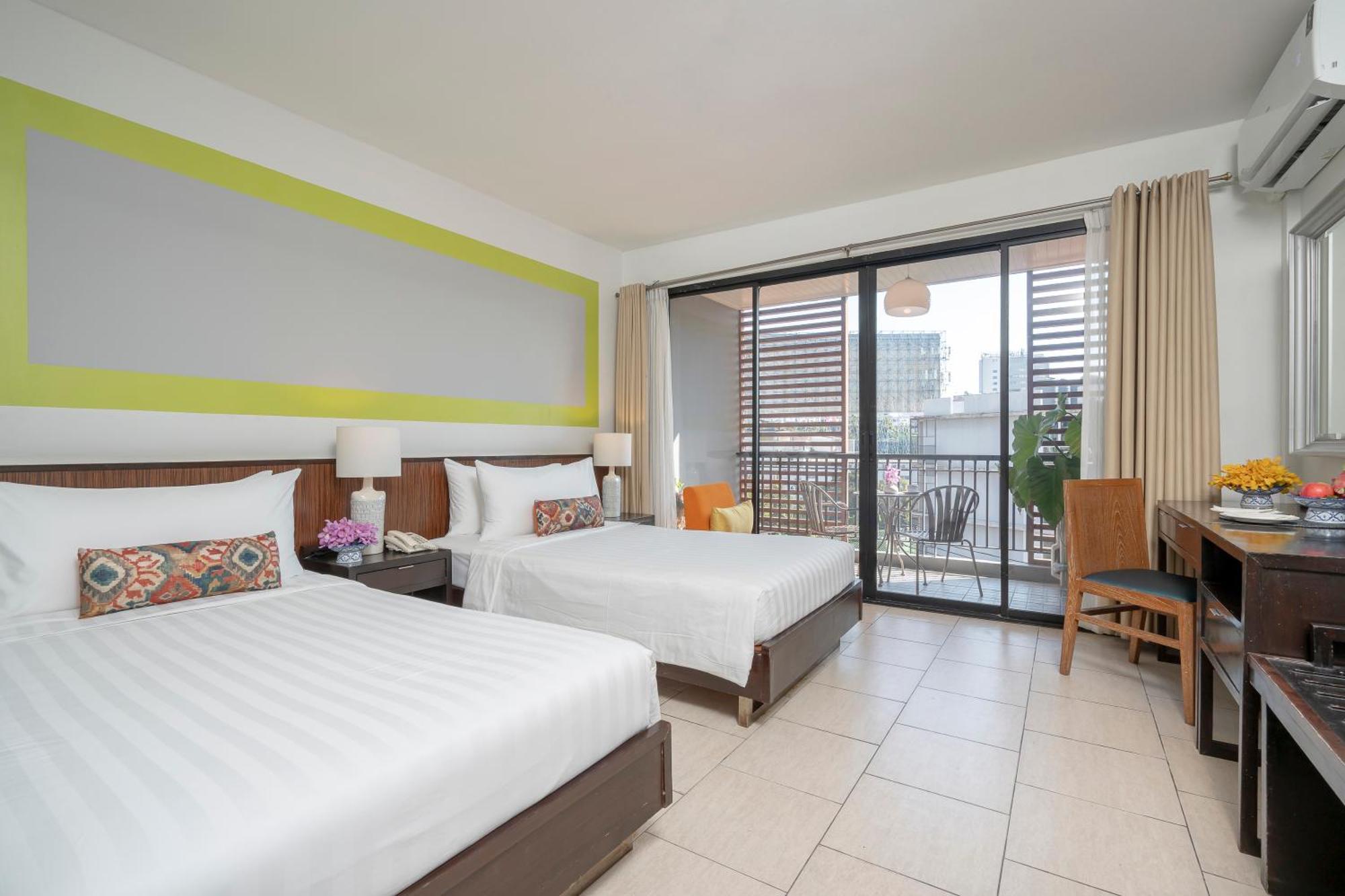 Superior Balcony,1643152415:JPEG