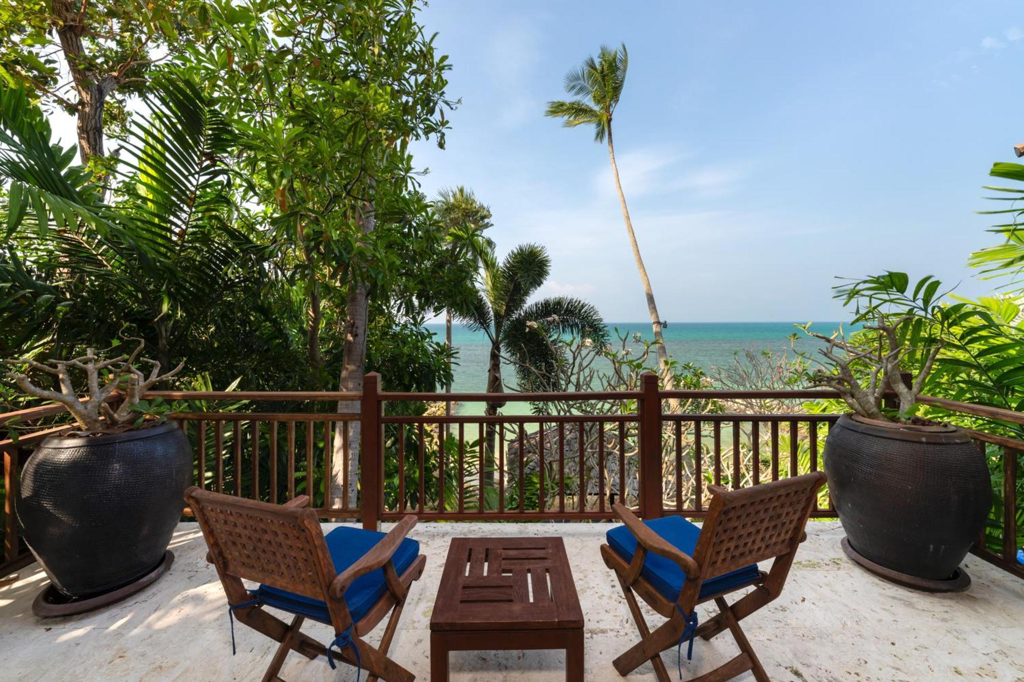 Four Bedroom Oceanfront Pool Residence