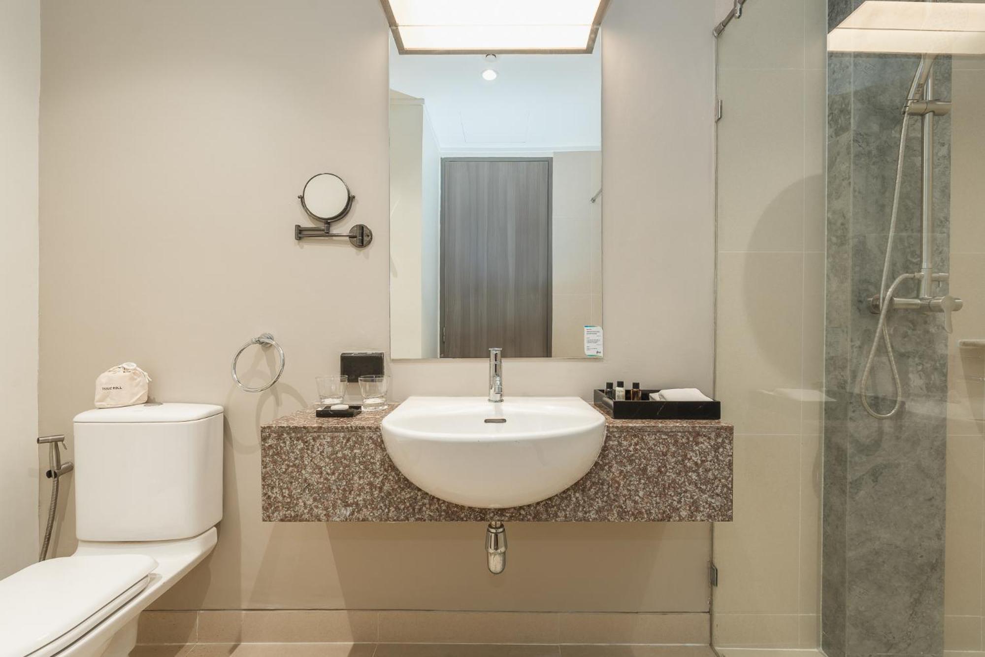 Deluxe Double Room with Two Double Beds - No Balcony