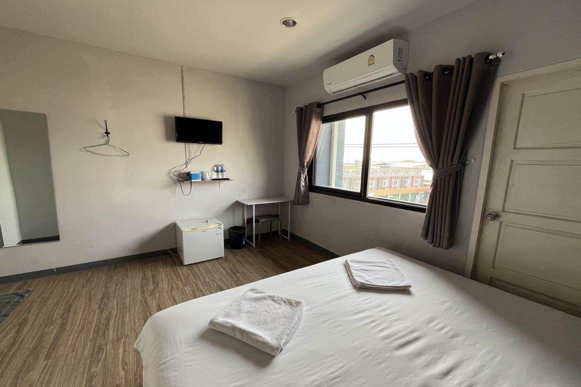 Queen Room with Balcony