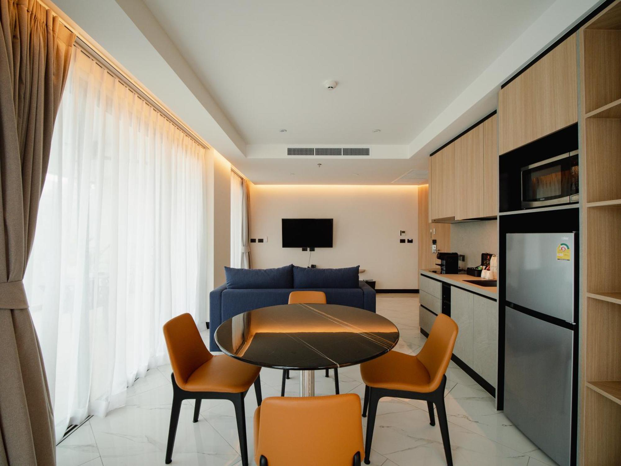 One-Bedroom Suite