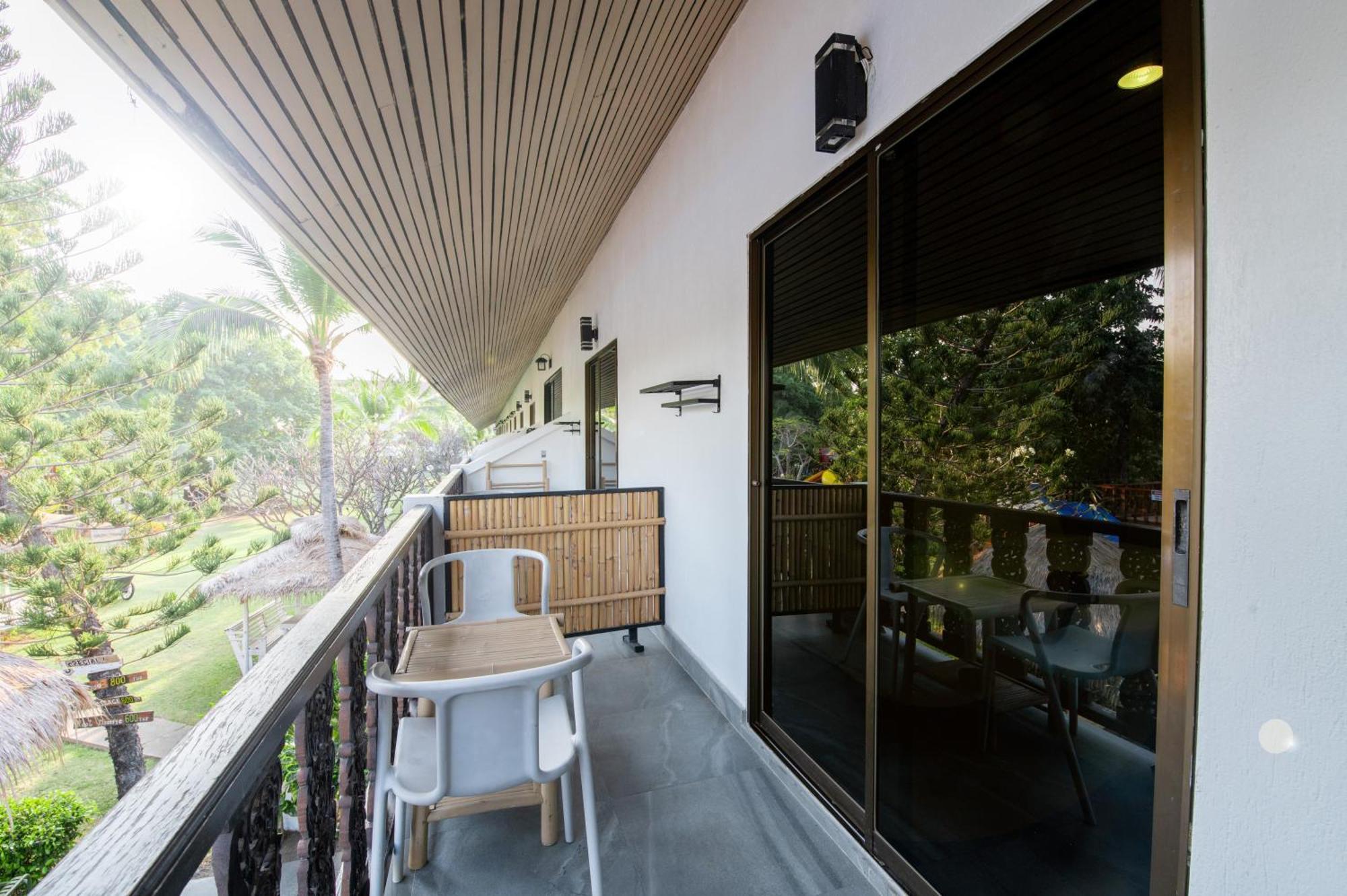Deluxe Double or Twin Room Balcony