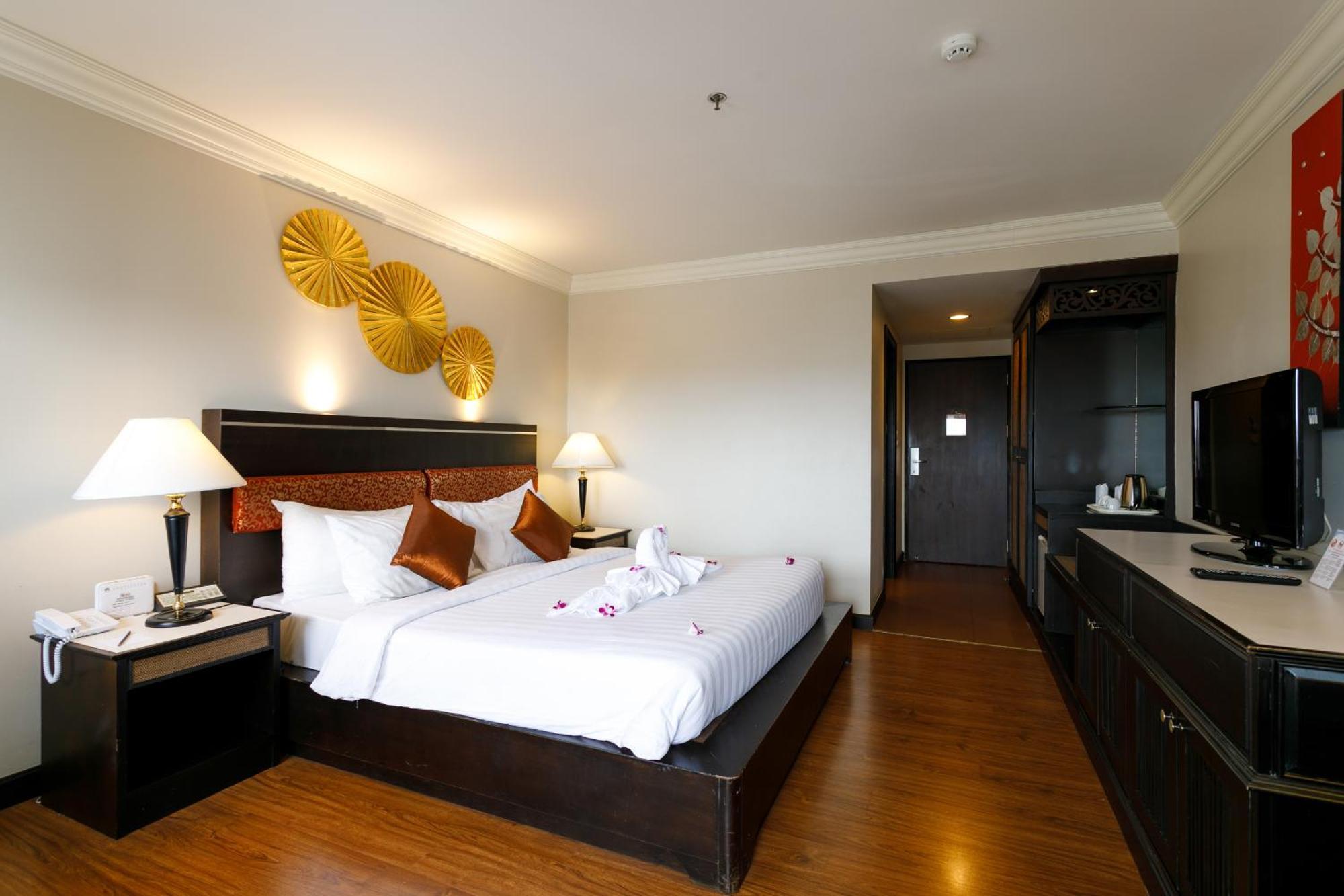 Deluxe King Room
