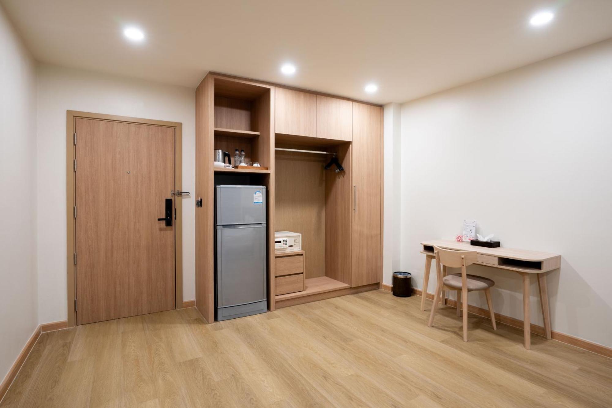 Deluxe King Suite
