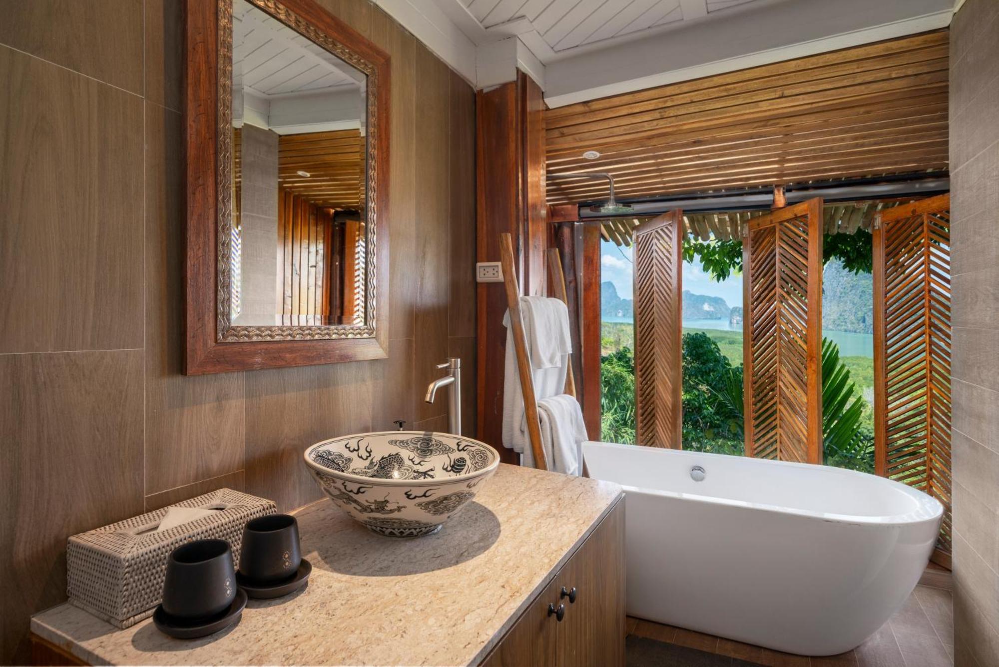 Wood House Seaview
