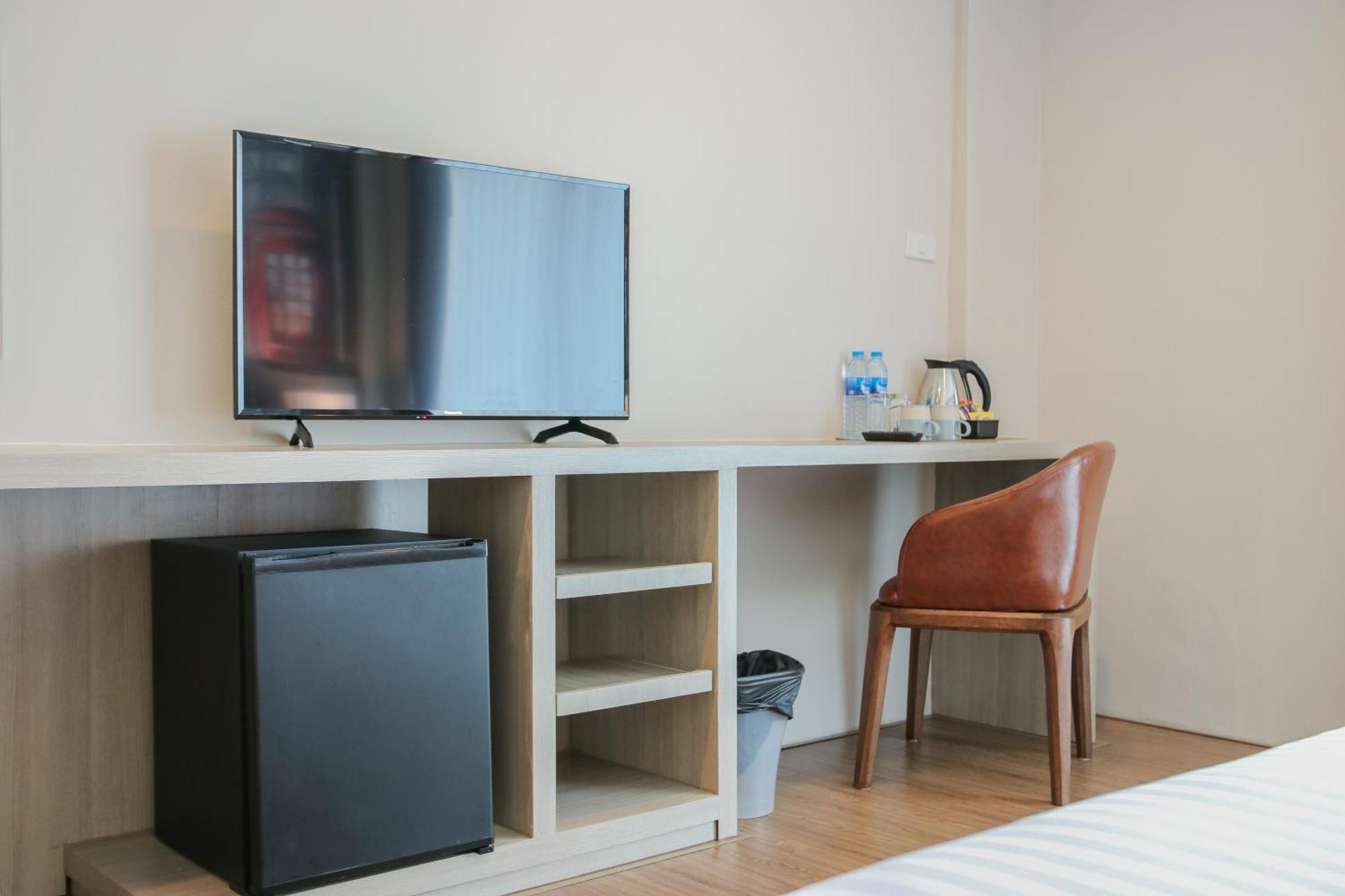 Standard King Room Accessible by Stairs