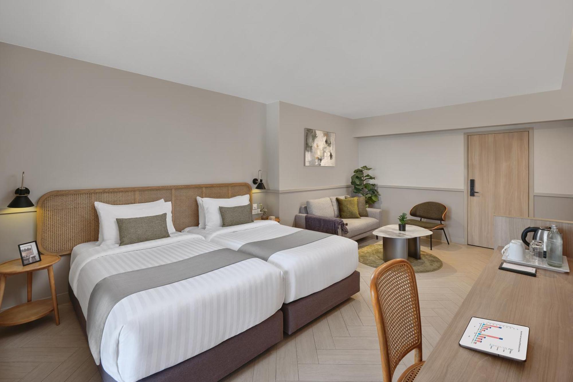 Deluxe Twin Room