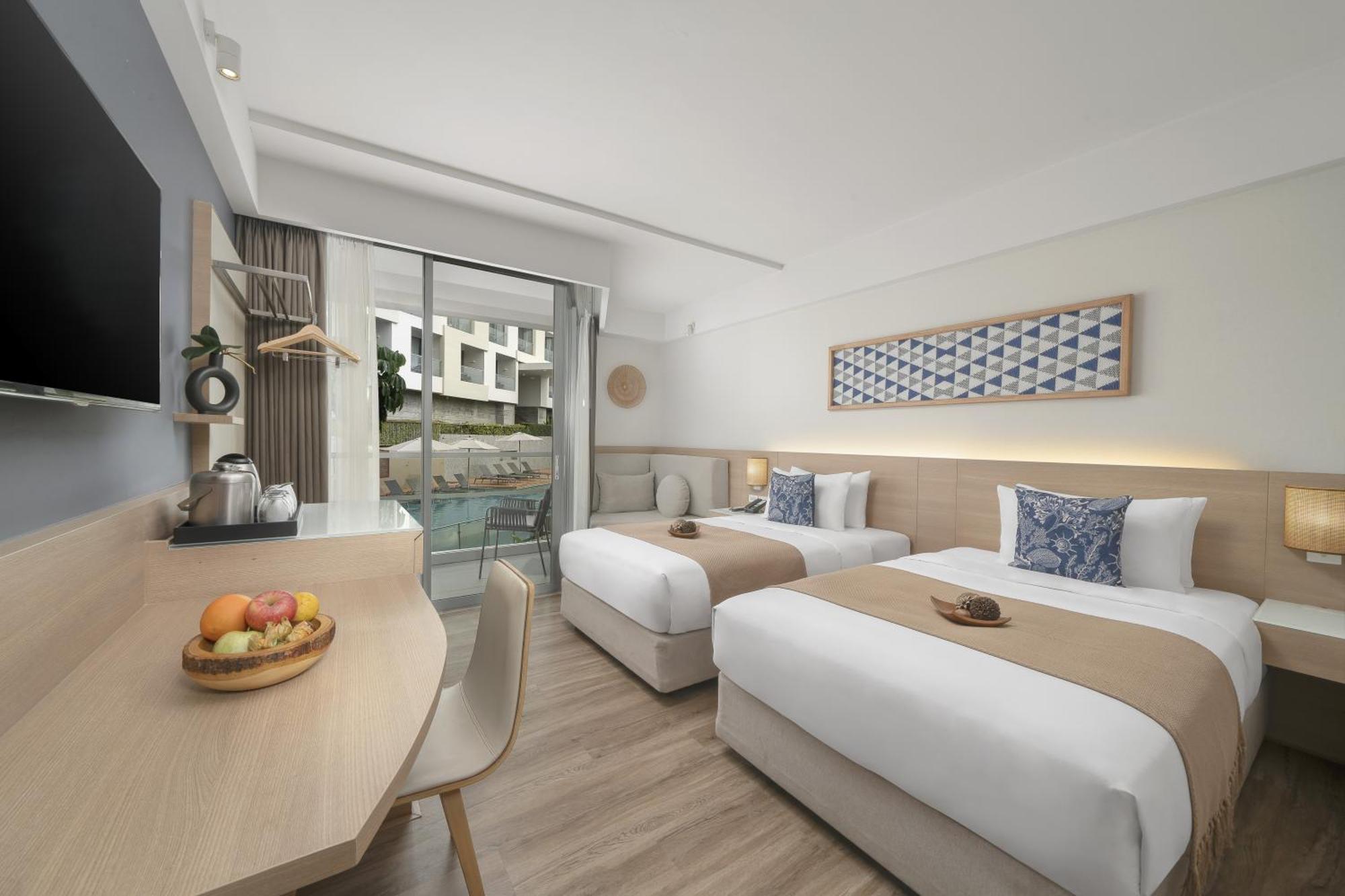 Superior Twin Room Balcony Pool View